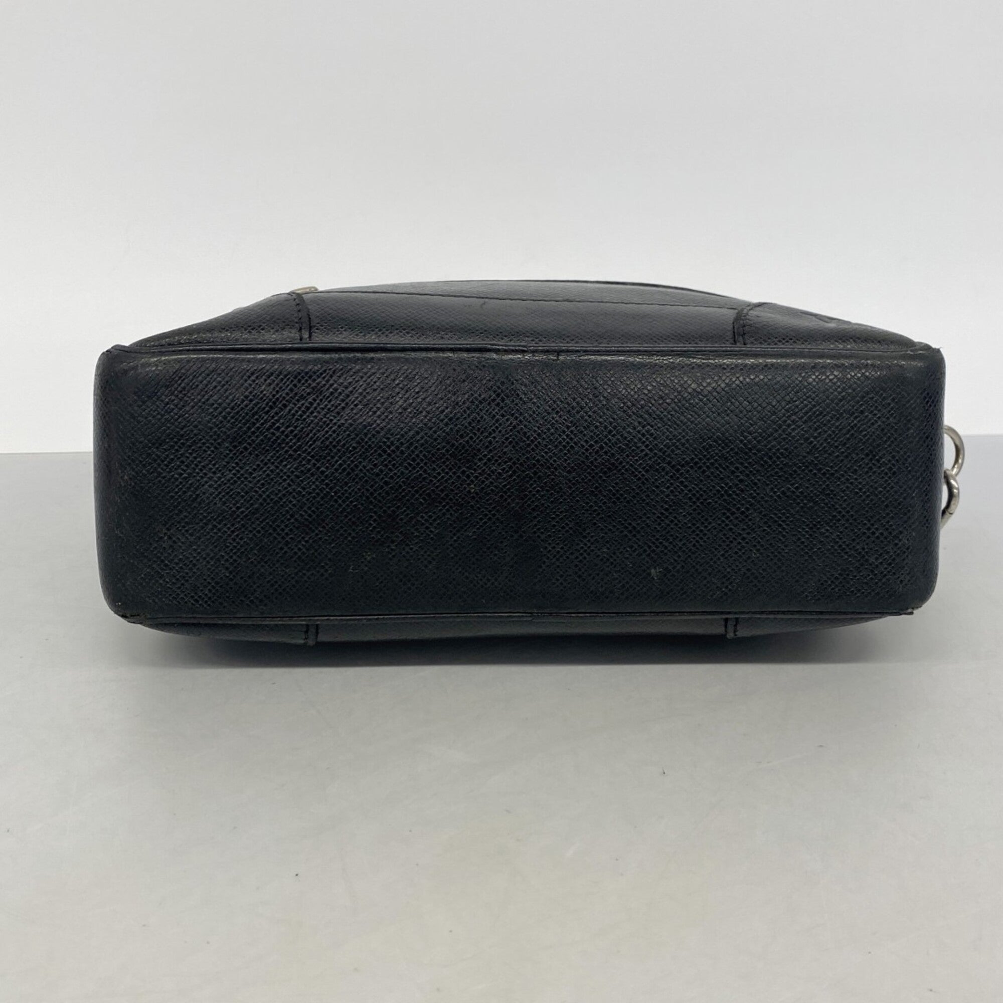 Louis Vuitton Ardoise Clutch Bag (Pre-Owned)