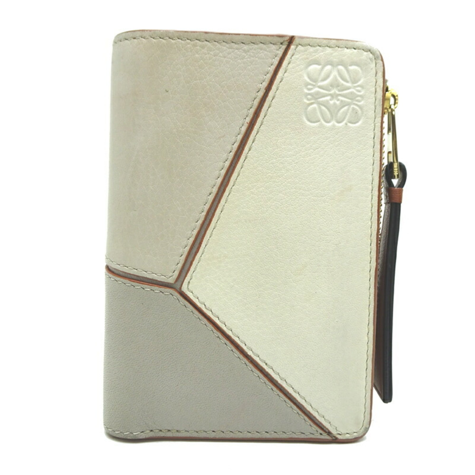 Loewe Grayish White Leather Wallet (Bi-Fold) (Pre-Owned)