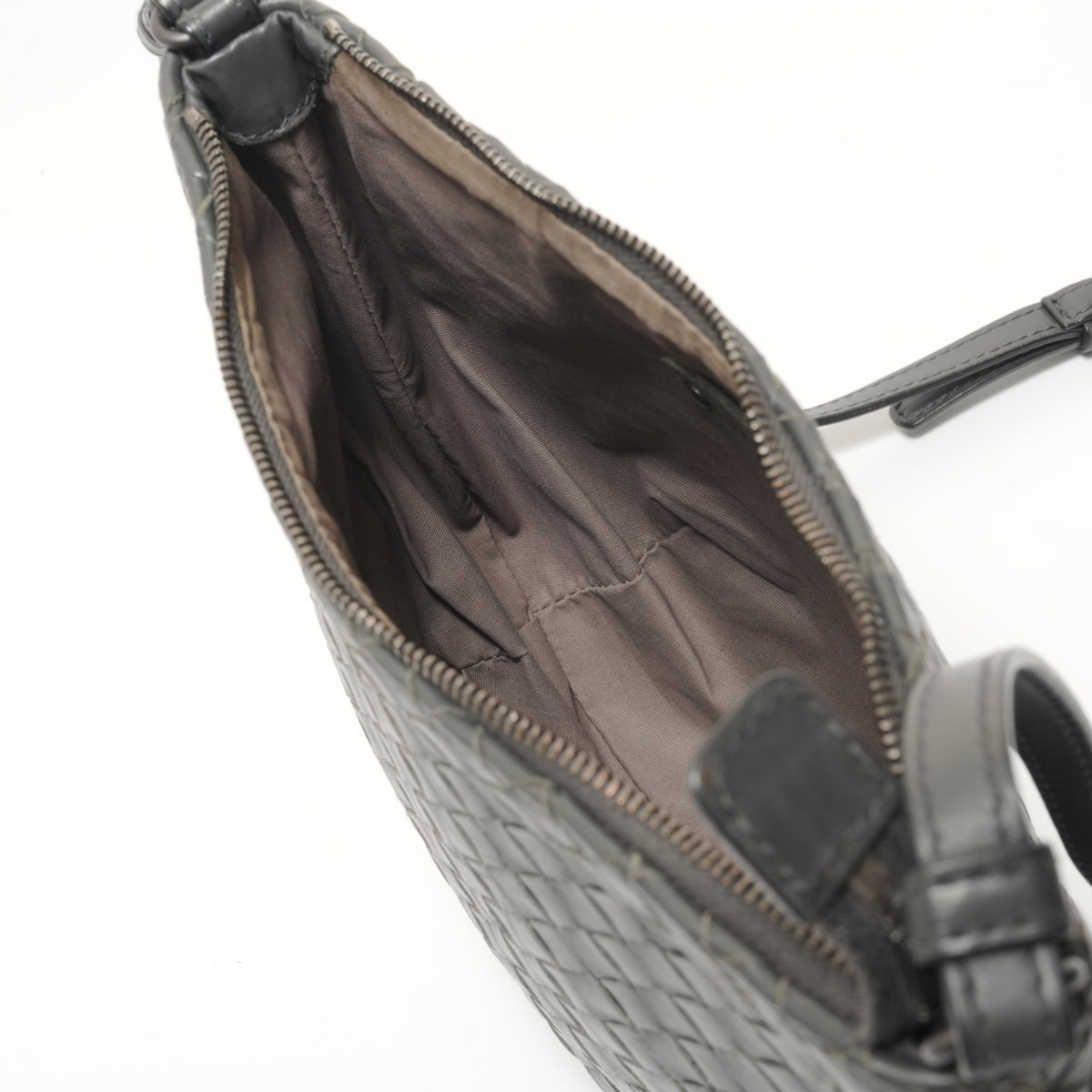 Bottega Veneta Intrecciato Gray Intrecciato Shoulder Bag (Pre-Owned)