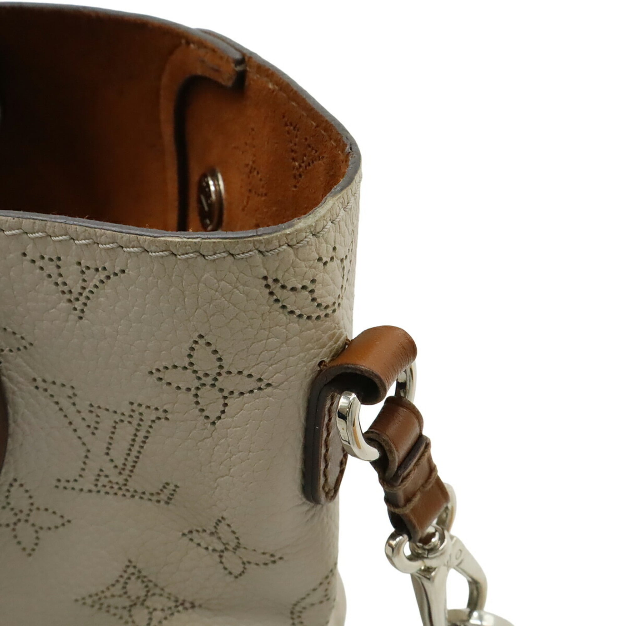 Louis Vuitton Light Beige Mahina Leather Handbag Pouch Shoulder Bag (Pre-Owned)