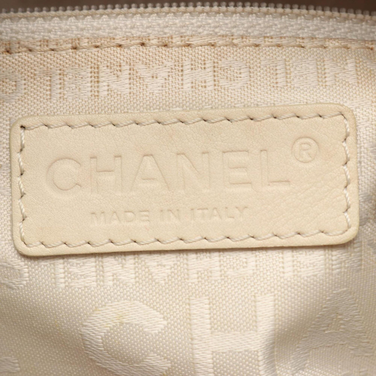 Chanel Ivory Pink Canvas Leather Handbag (Pre-Owned)