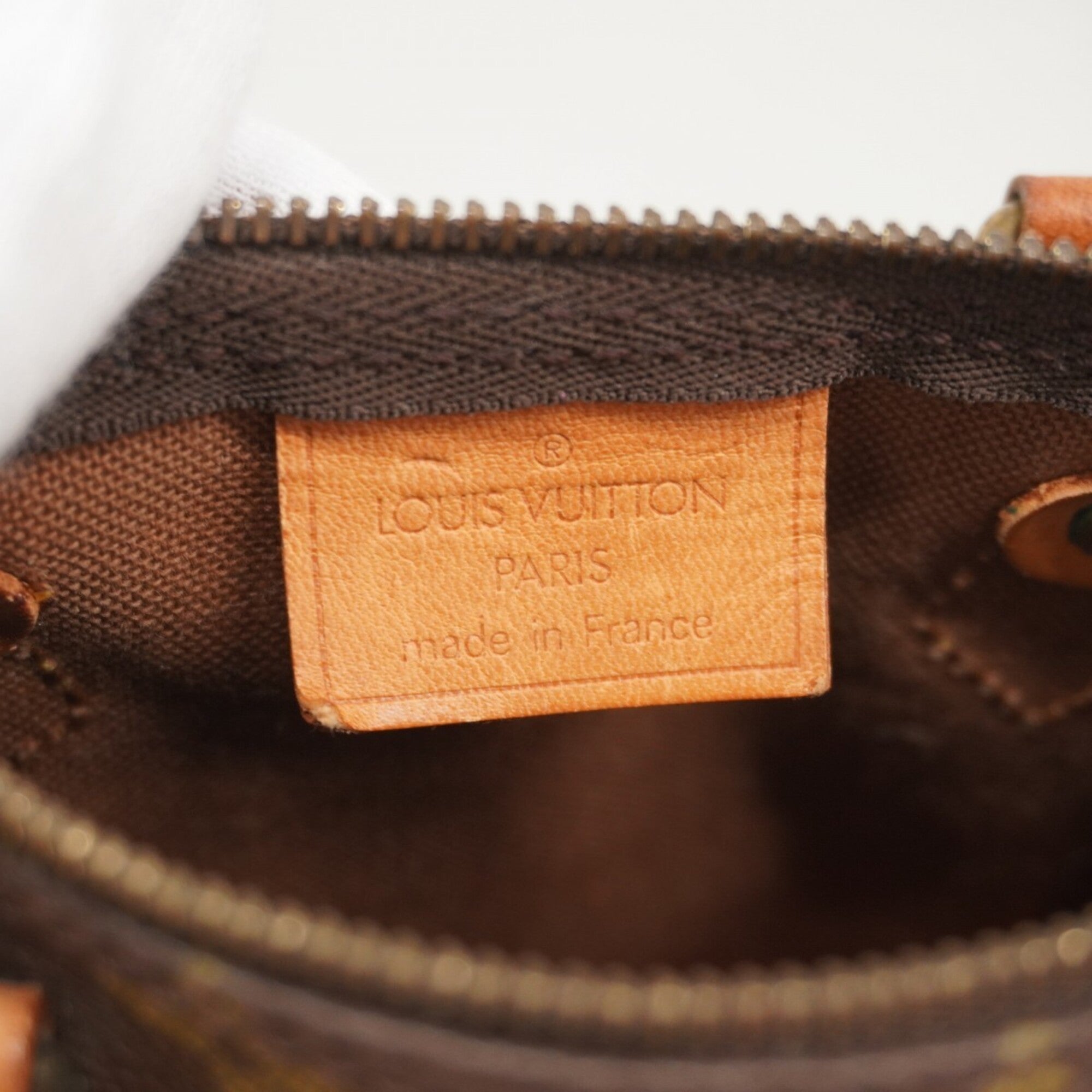 Louis Vuitton Brown Handbag (Pre-Owned)