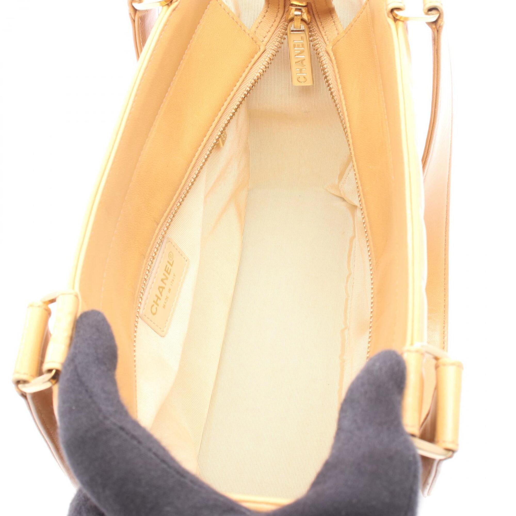 Chanel Beige Leather Handbag Tote Bag (Pre-Owned)