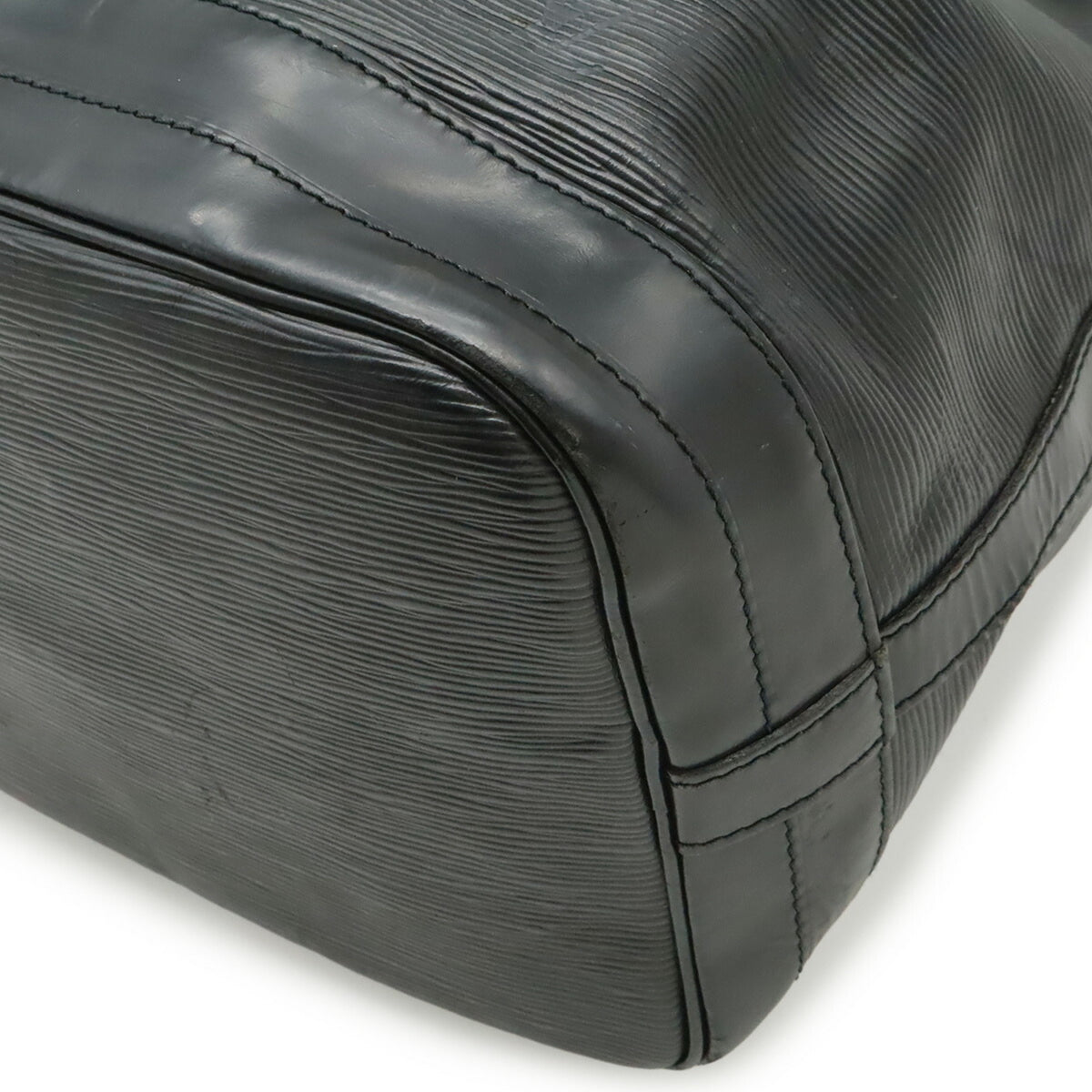 Louis Vuitton Black Noir Epi Leather Shoulder Bag (Pre-Owned)