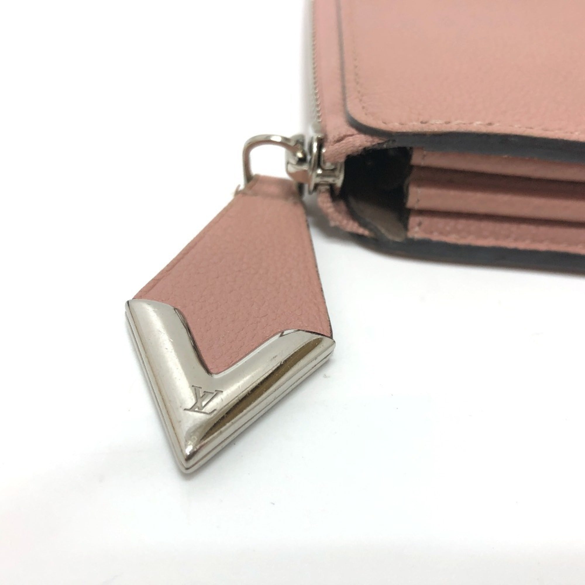 Louis Vuitton Magnolia Leather Long Wallet (Bi-Fold) (Pre-Owned)