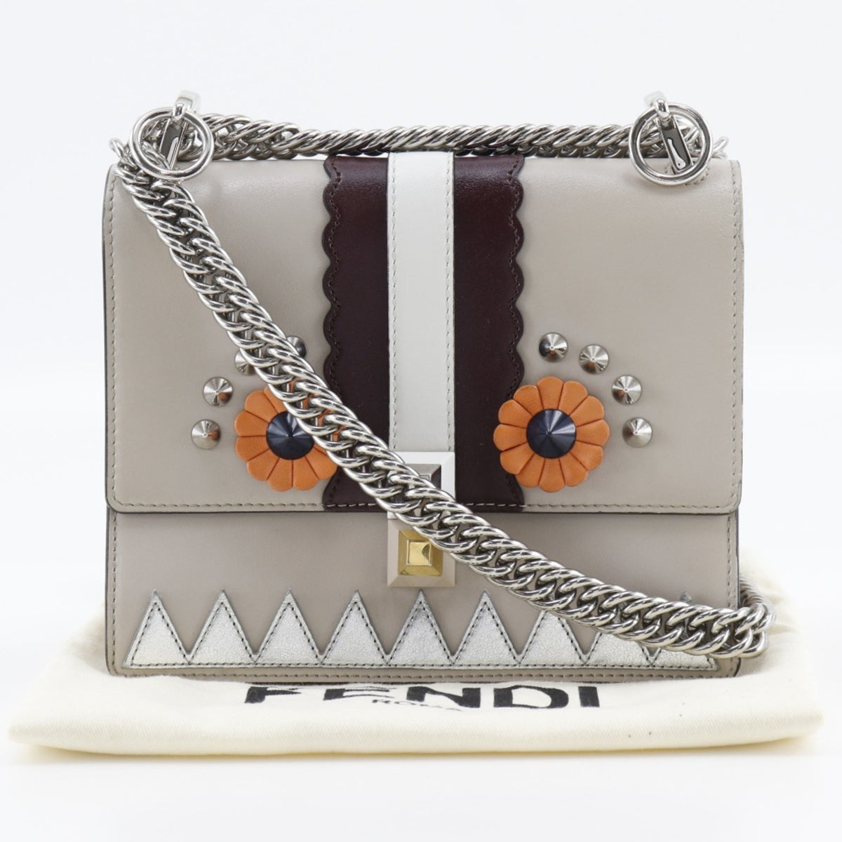 Fendi Beige Leather Shoulder Bag (Pre-Owned)