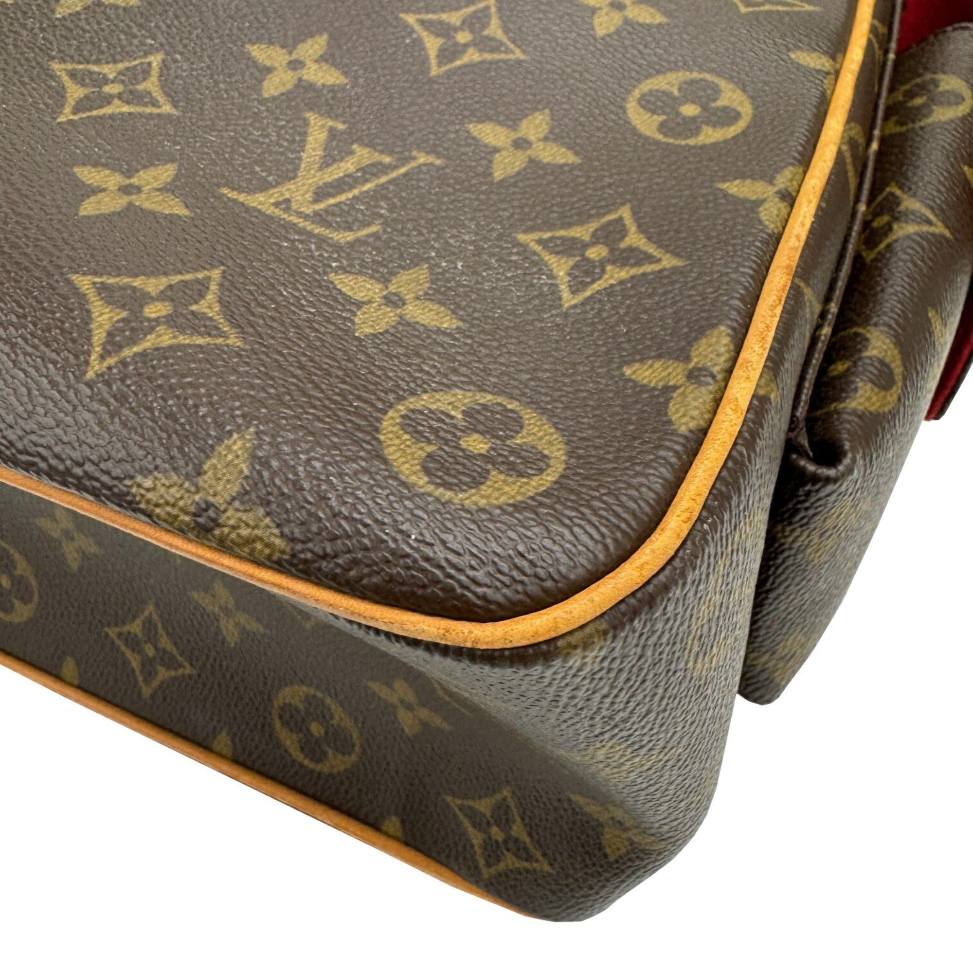 Louis Vuitton Brown Monogram Monogram Shoulder Bag (Pre-Owned)
