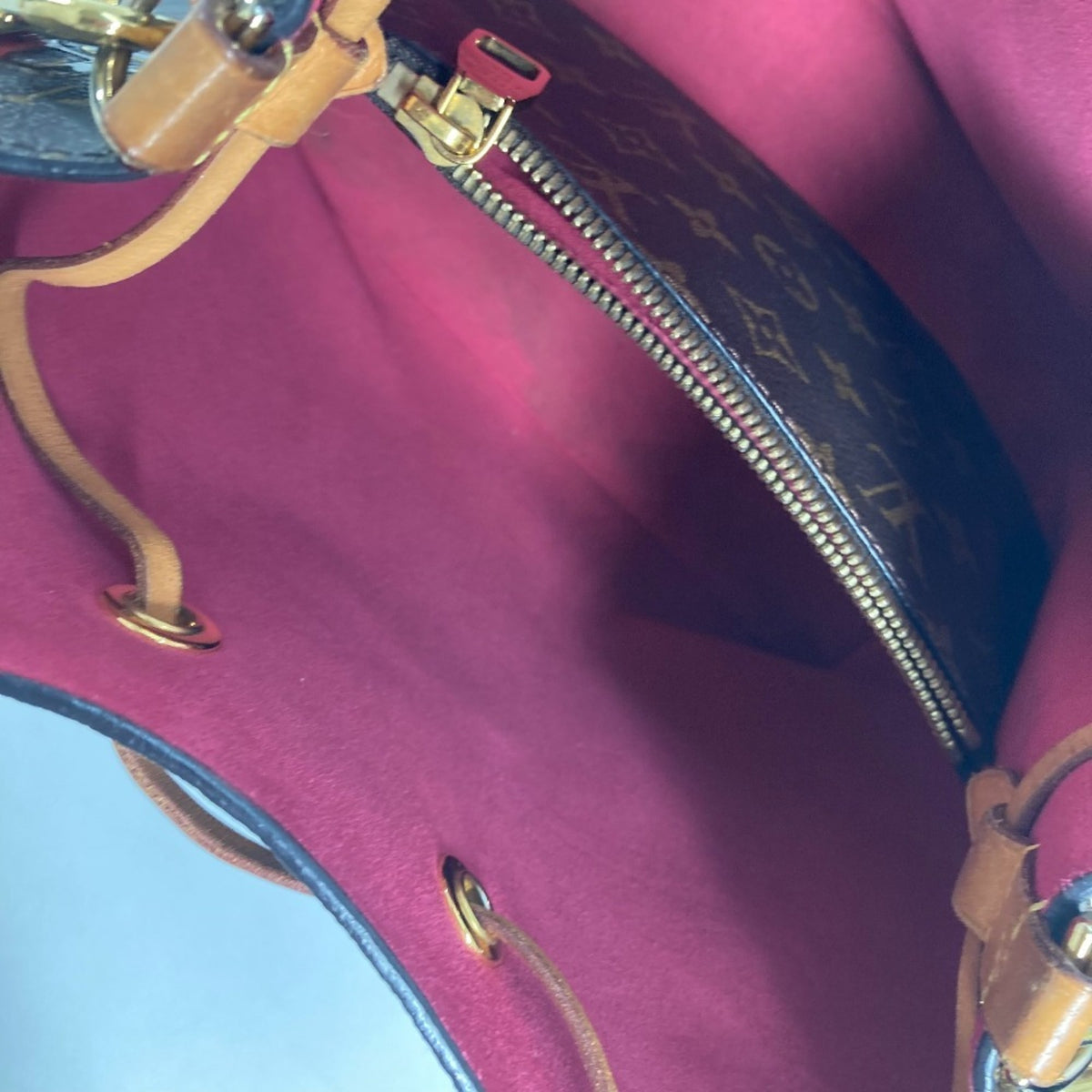 Louis Vuitton Brown Monogram Canvas Shoulder Bag (Pre-Owned)