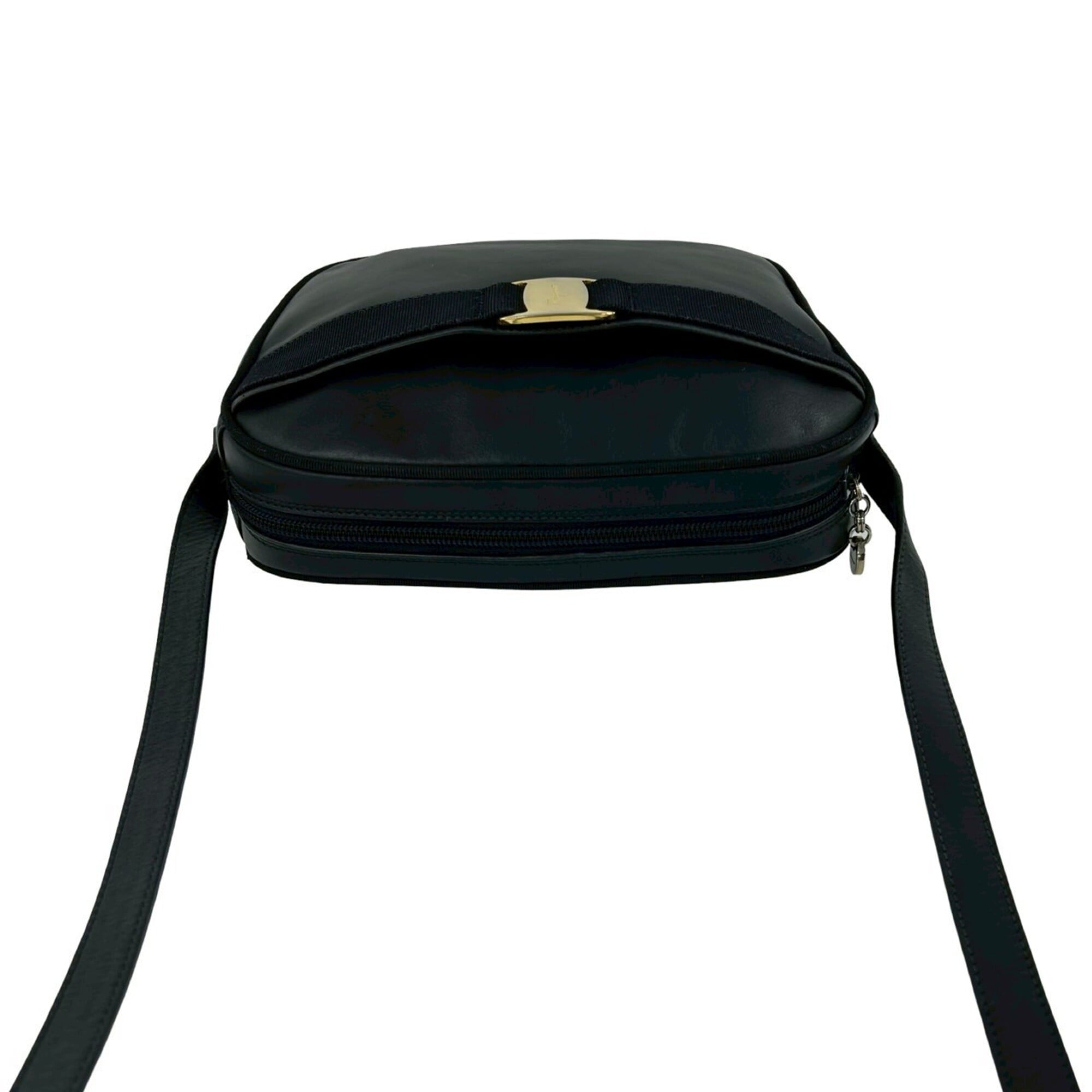 Salvatore Ferragamo Navy Leather Shoulder Bag (Pre-Owned)