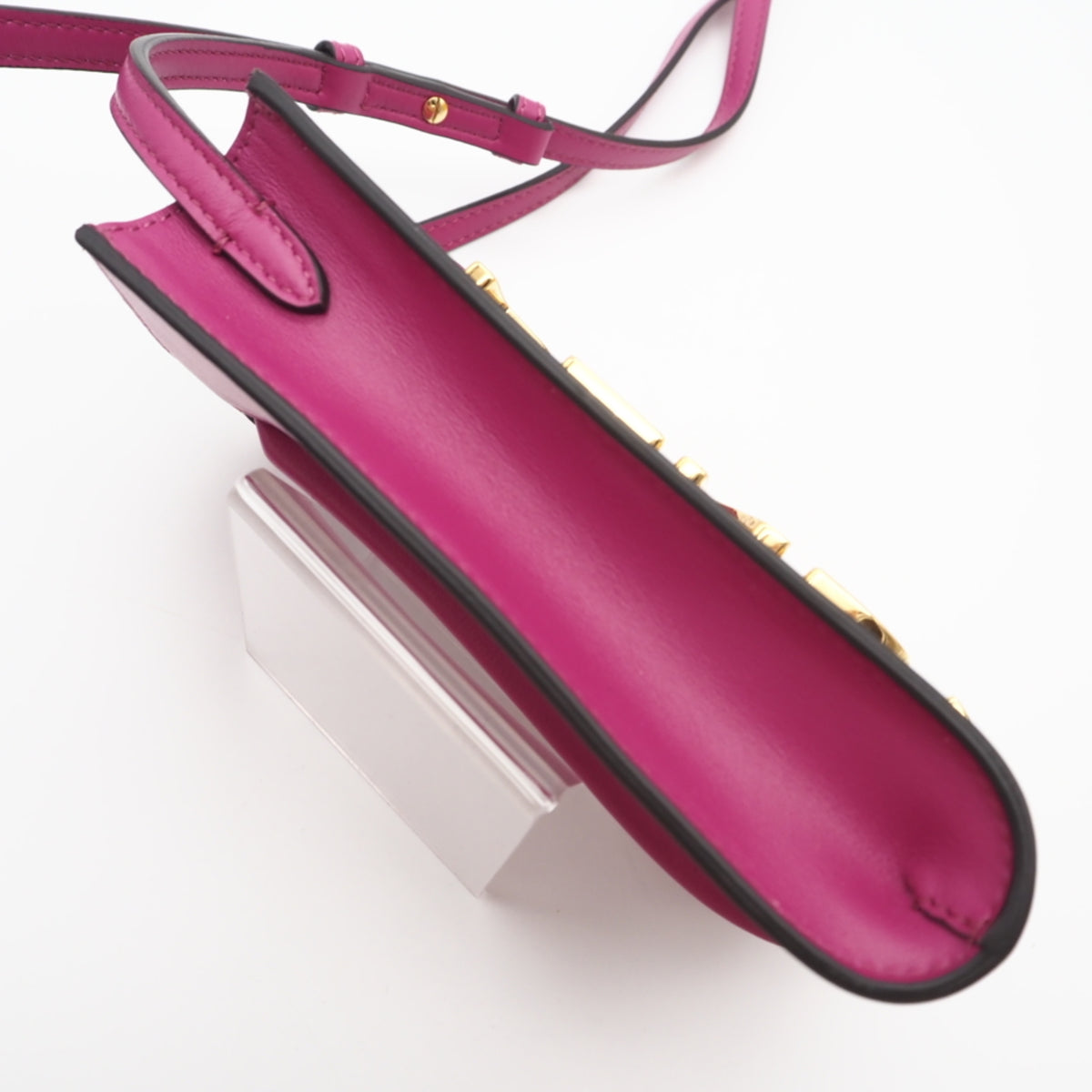 Fendi Pink Leather Phone Wallet (Pre-Owned)