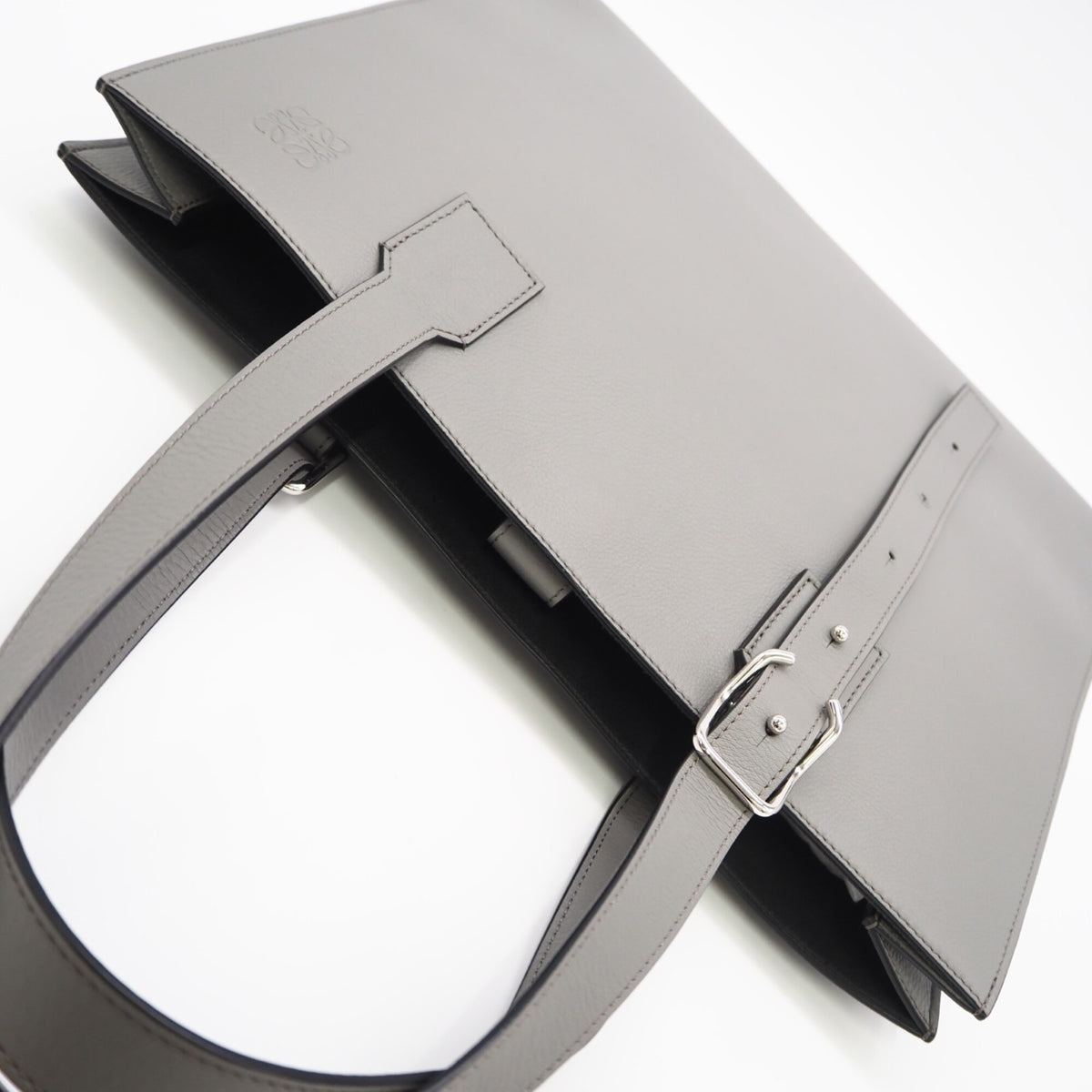 Loewe Gray Leather Shoulder Bag Tote Bag (Pre-Owned)