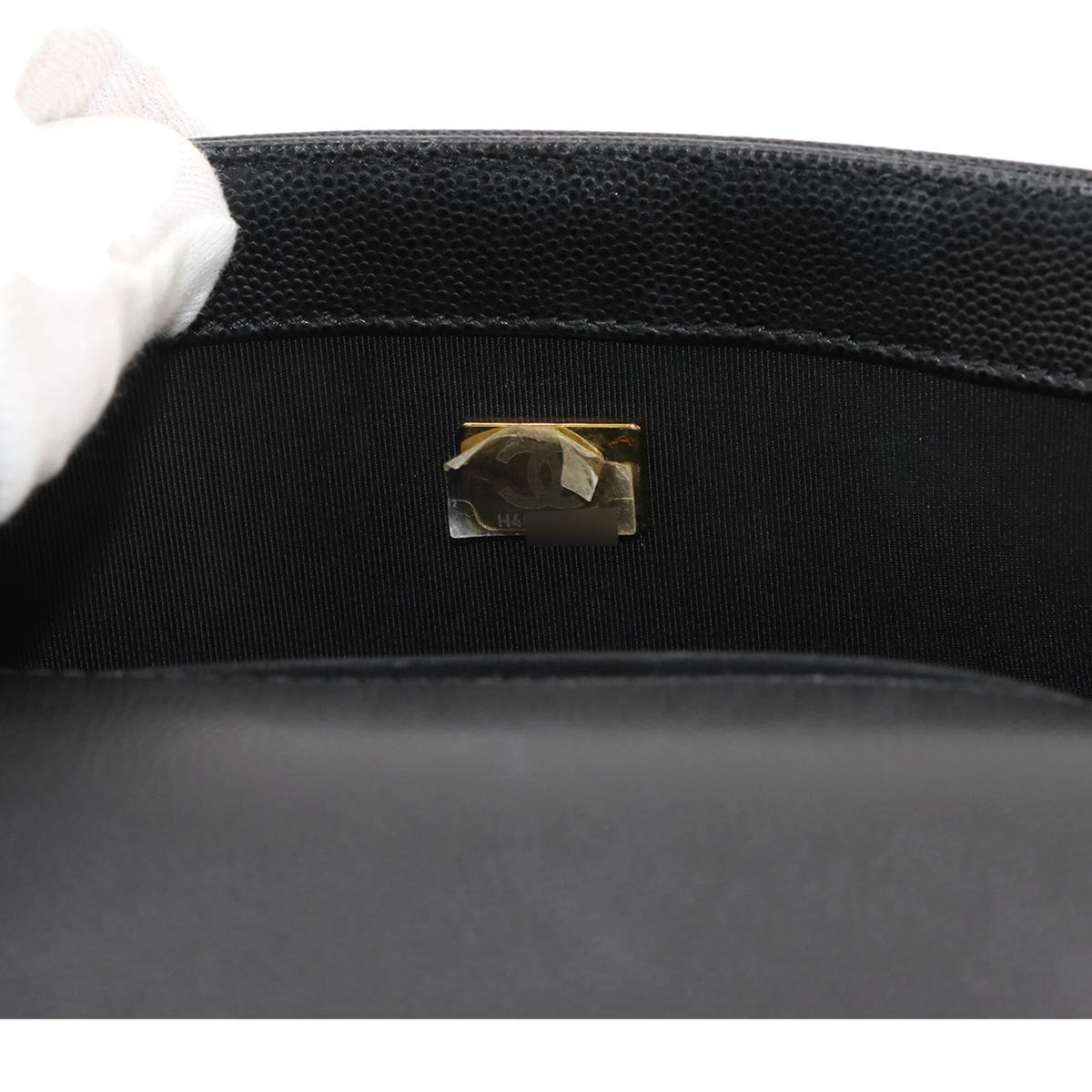 Chanel Boy Chanel Black Grained Calfskin Handbag Shoulder Bag (Pre-Owned)