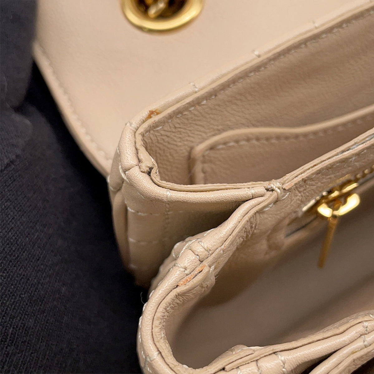 Celine Beige Leather Handbag Shoulder Bag (Pre-Owned)