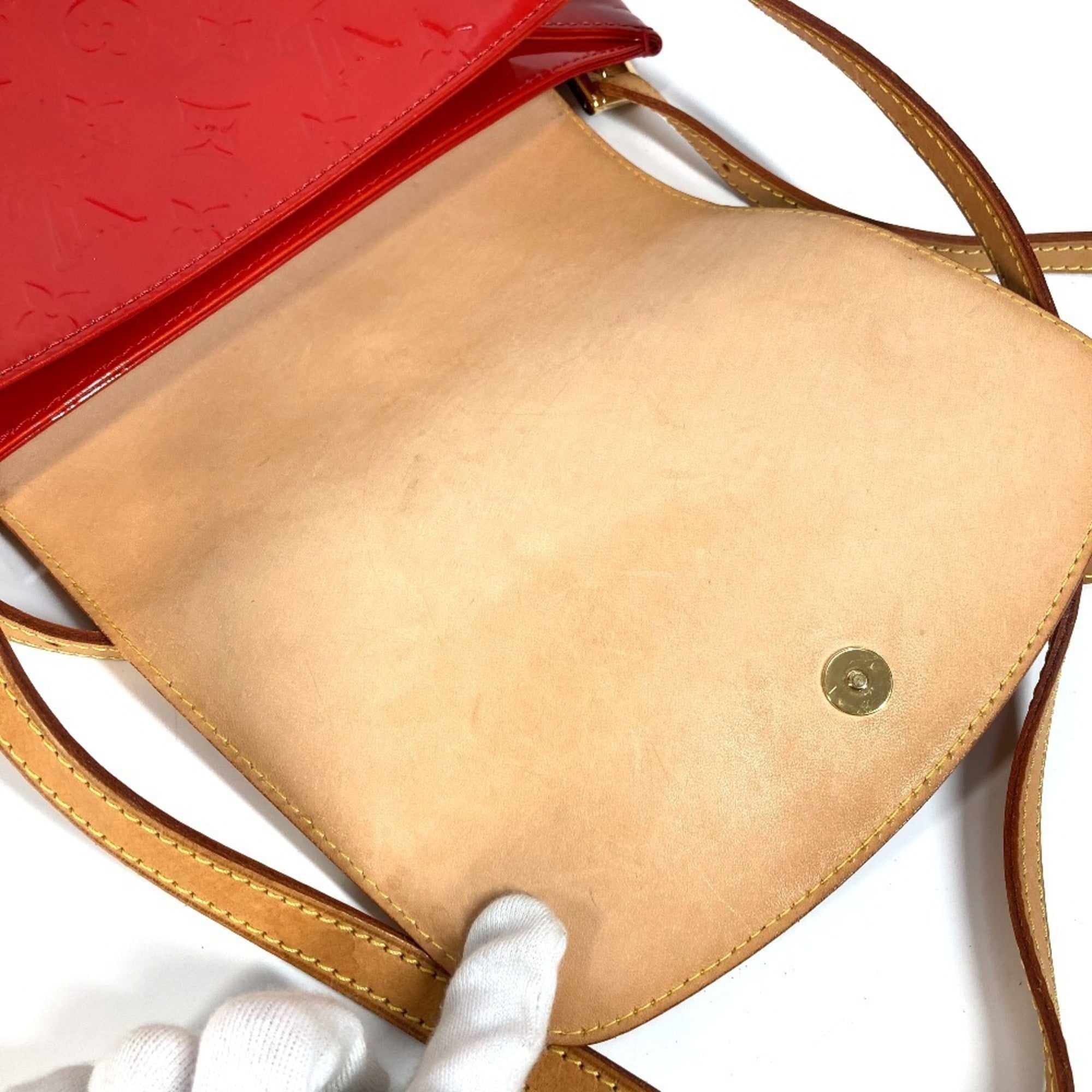 Louis Vuitton Monogram Vernis Red Color Rouge Monogram Vernis Shoulder Bag (Pre-Owned)