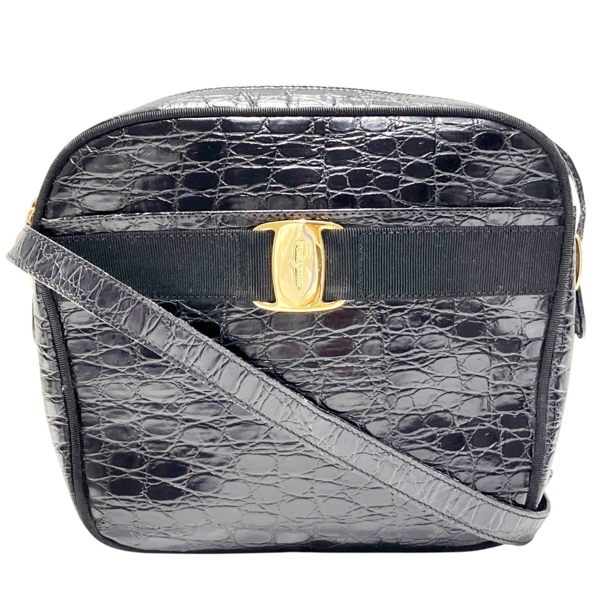 Salvatore Ferragamo Black Leather Shoulder Bag (Pre-Owned)