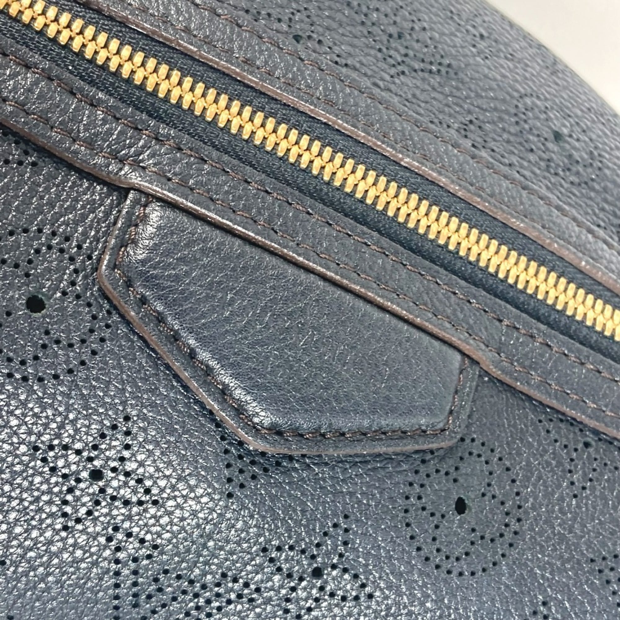 Louis Vuitton Mahina Black Noir Mahina Leather Shoulder Bag (Pre-Owned)