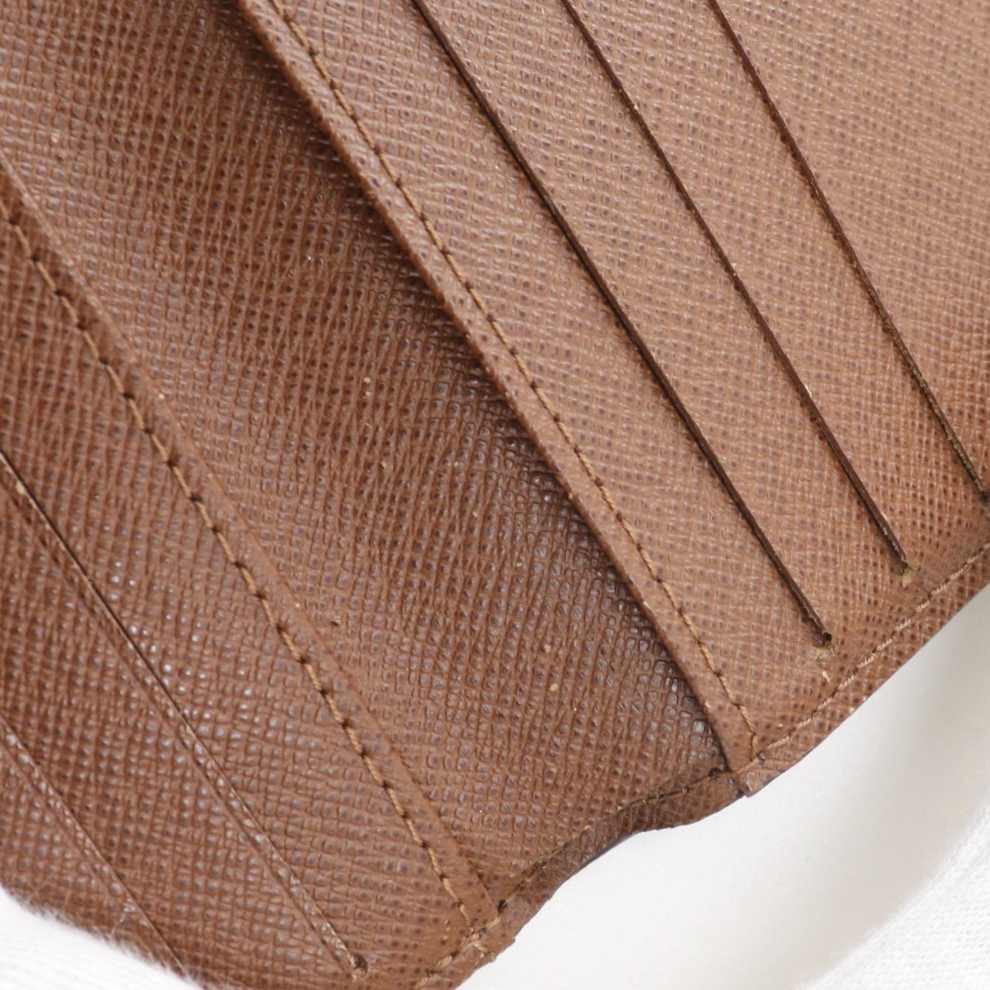 Louis Vuitton Monogram Brown Monogram Monogram Canvas Wallet (Bi-Fold) (Pre-Owned)