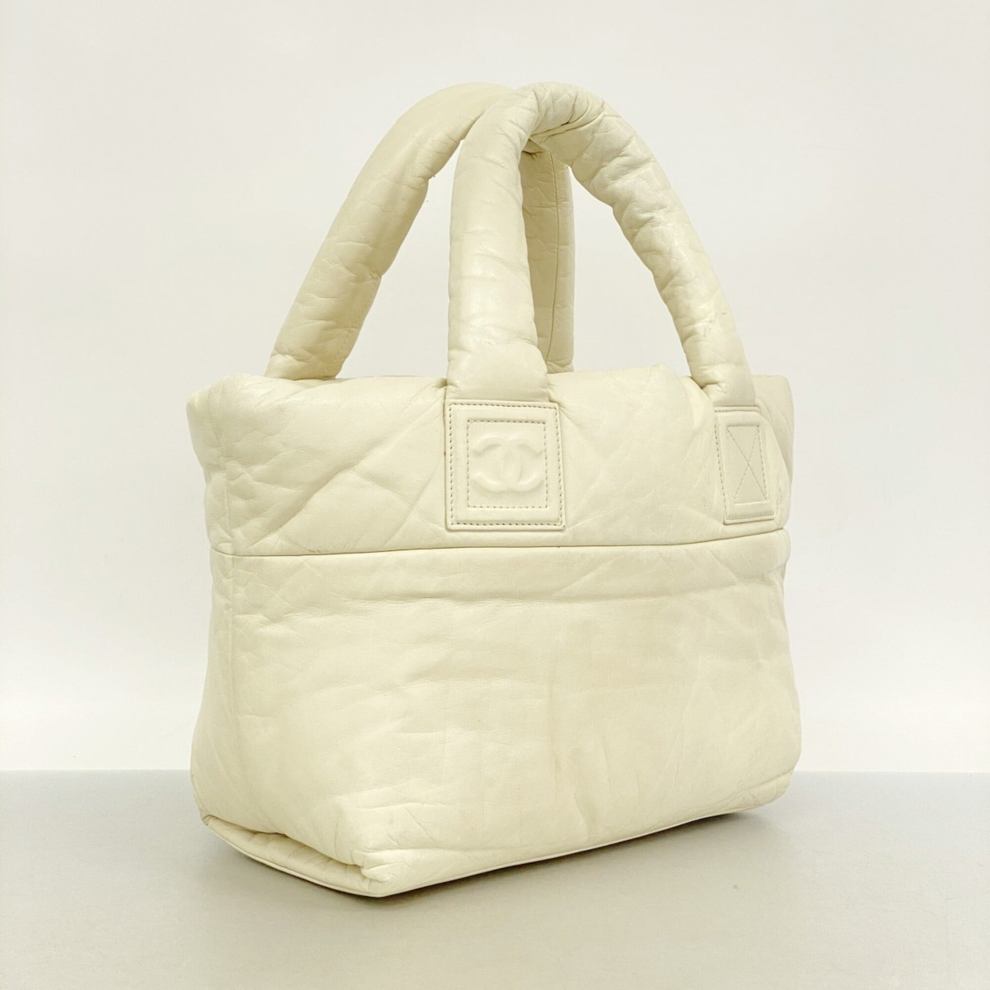 Chanel Ivory Leather Tote Bag (Pre-Owned)