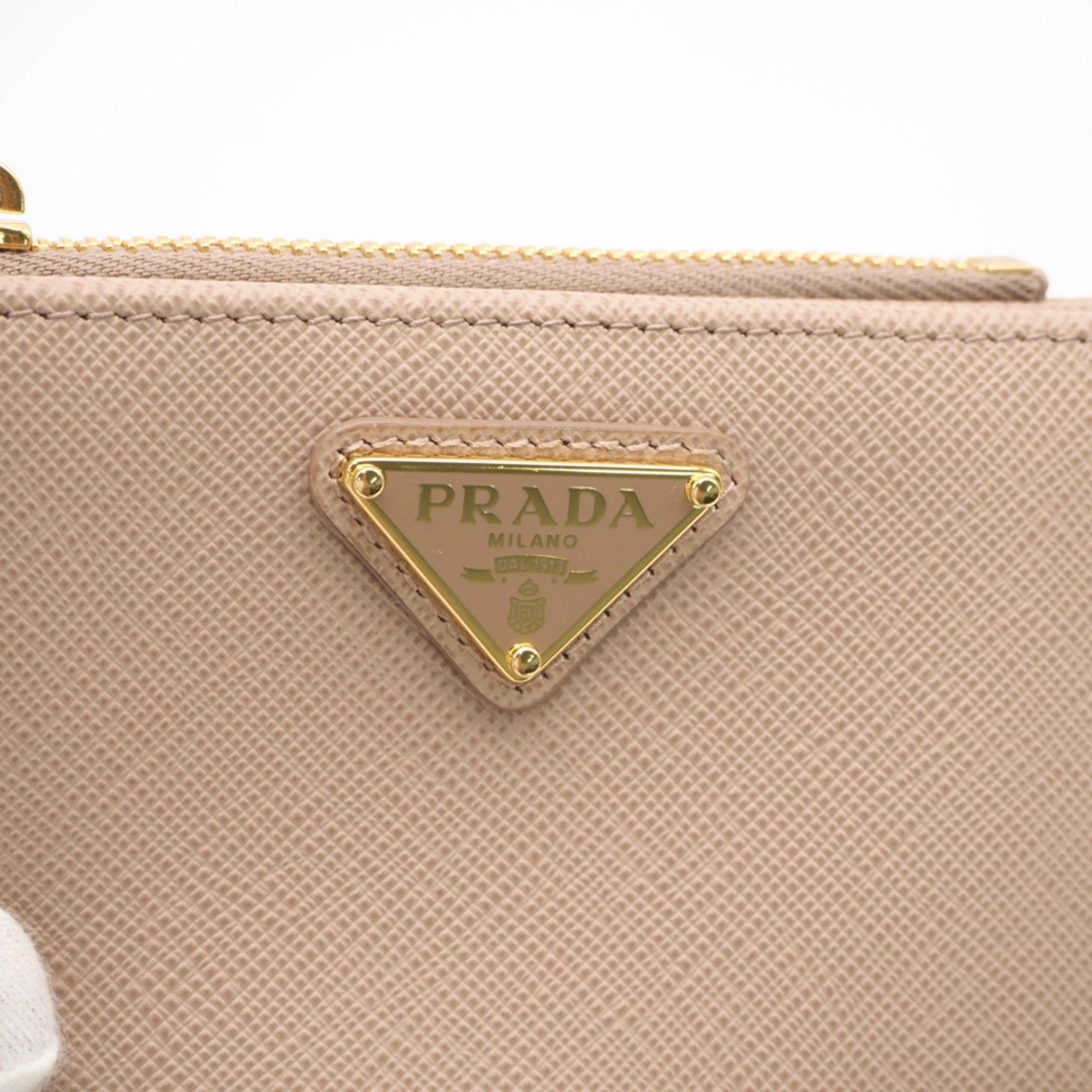 Prada Saffiano Beige Saffiano Wallet (Bi-Fold) (Pre-Owned)