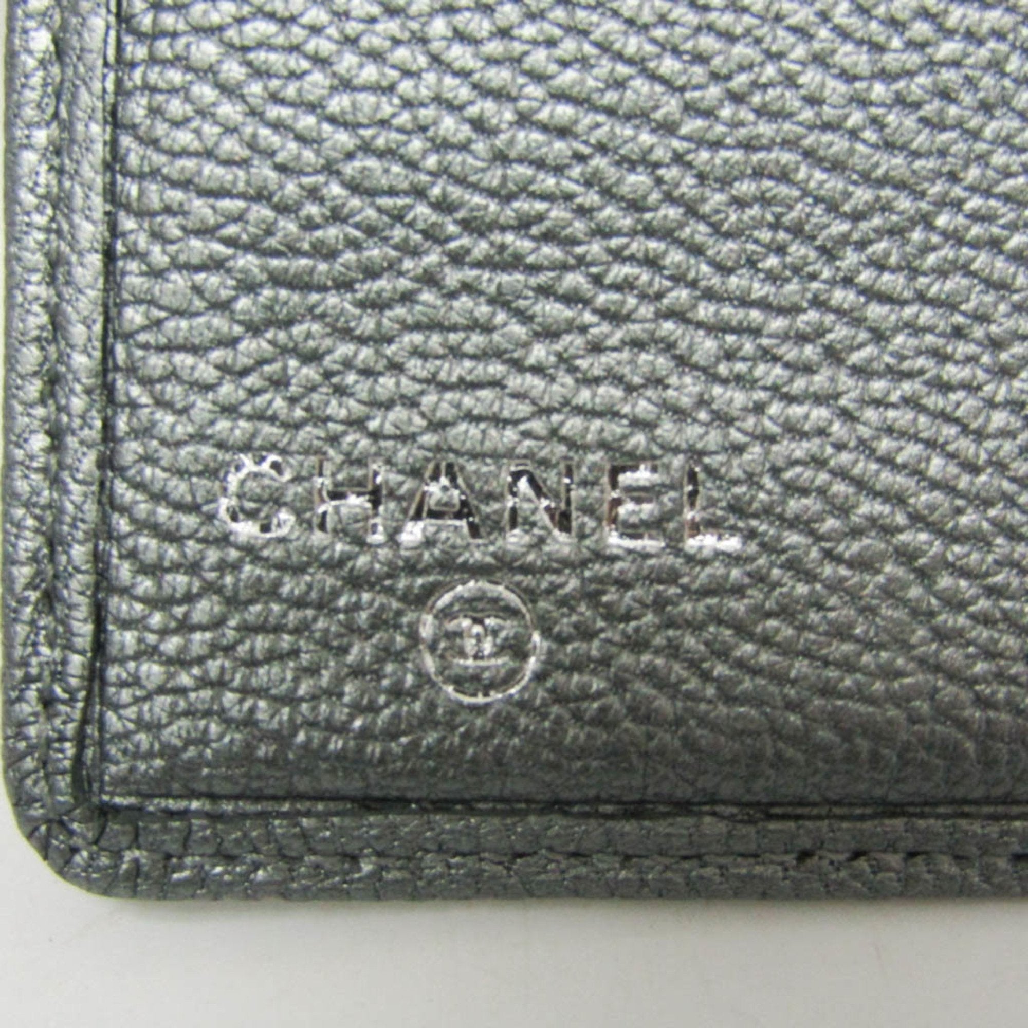 Chanel Coco Button Silver Leather Long Wallet (Bi-Fold) (Pre-Owned)