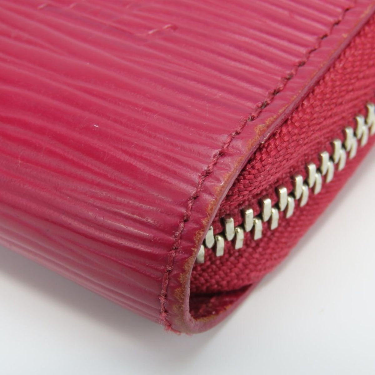 Louis Vuitton Bordeaux Fuchsia Epi Leather Long Wallet (Bi-Fold) (Pre-Owned)