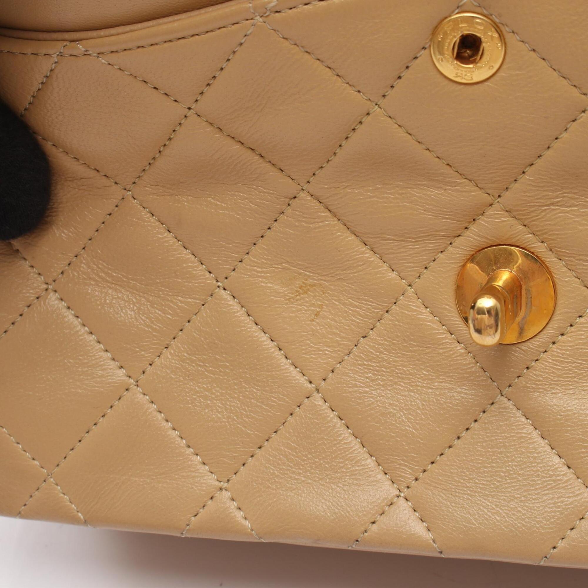 Chanel Beige Leather Handbag Shoulder Bag (Pre-Owned)