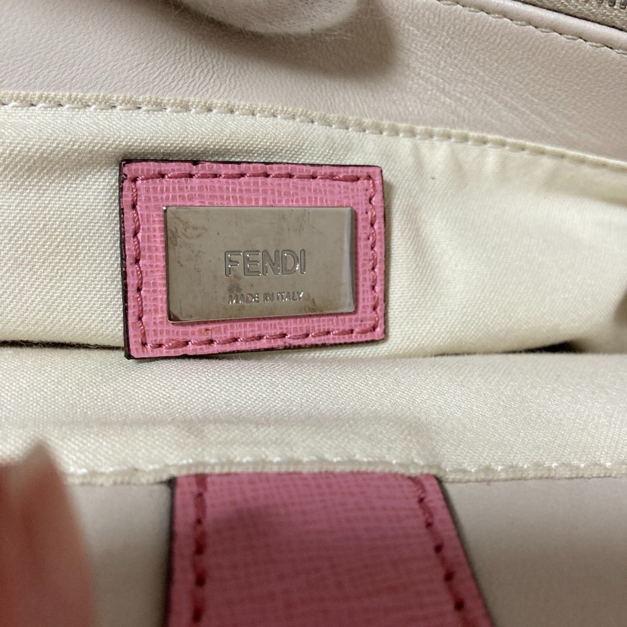 Fendi Pink Leather Handbag (Pre-Owned)