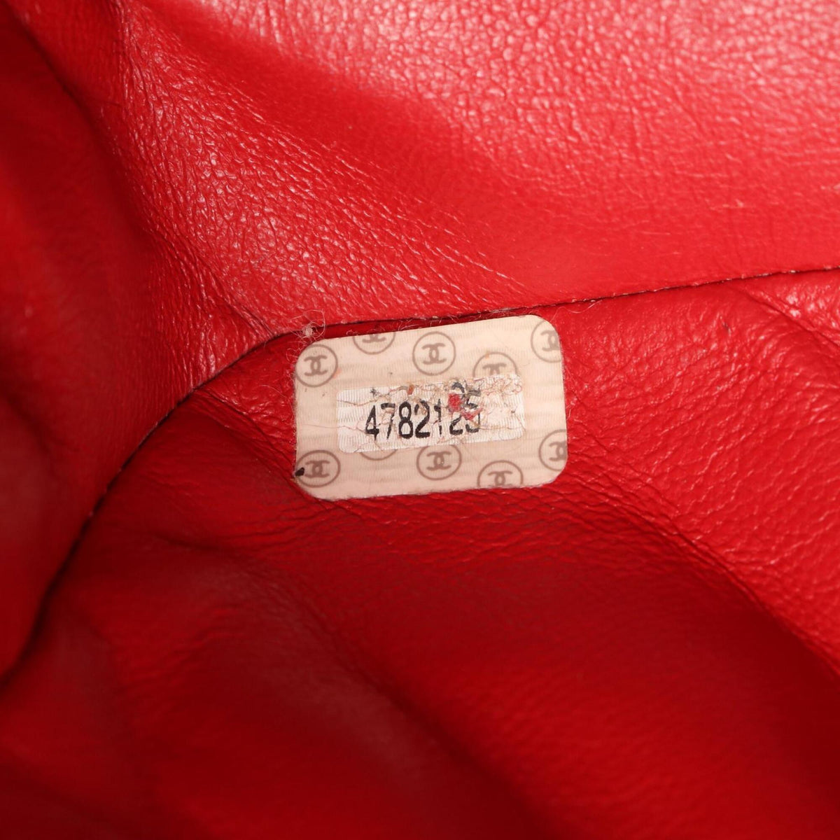 Chanel Red Color Grained Calfskin Handbag (Pre-Owned)