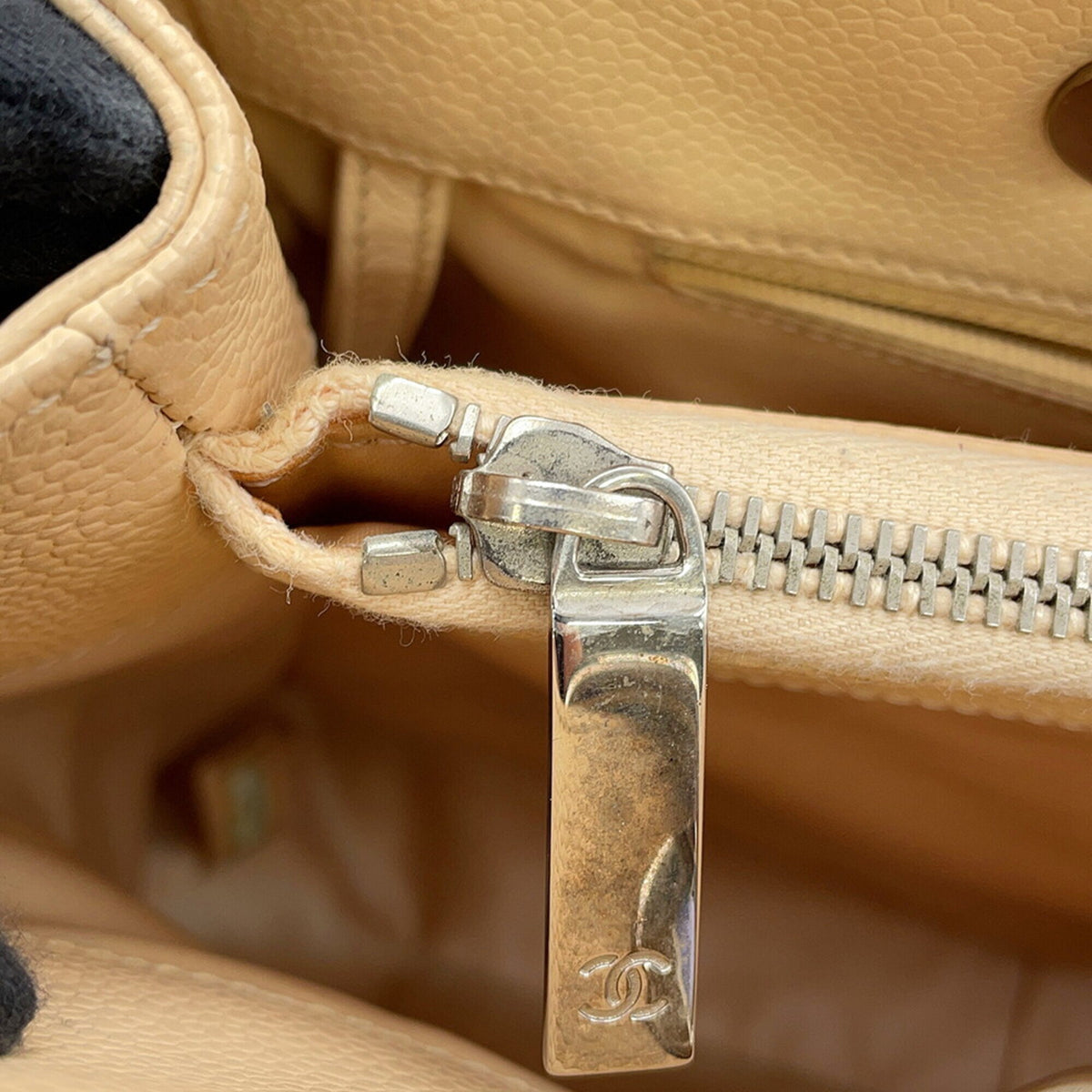 Chanel Beige Grained Calfskin Handbag (Pre-Owned)
