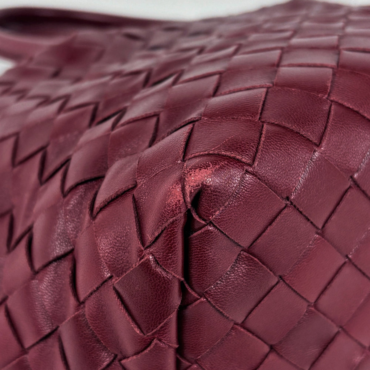 Bottega Veneta Bordeaux Leather Handbag (Pre-Owned)
