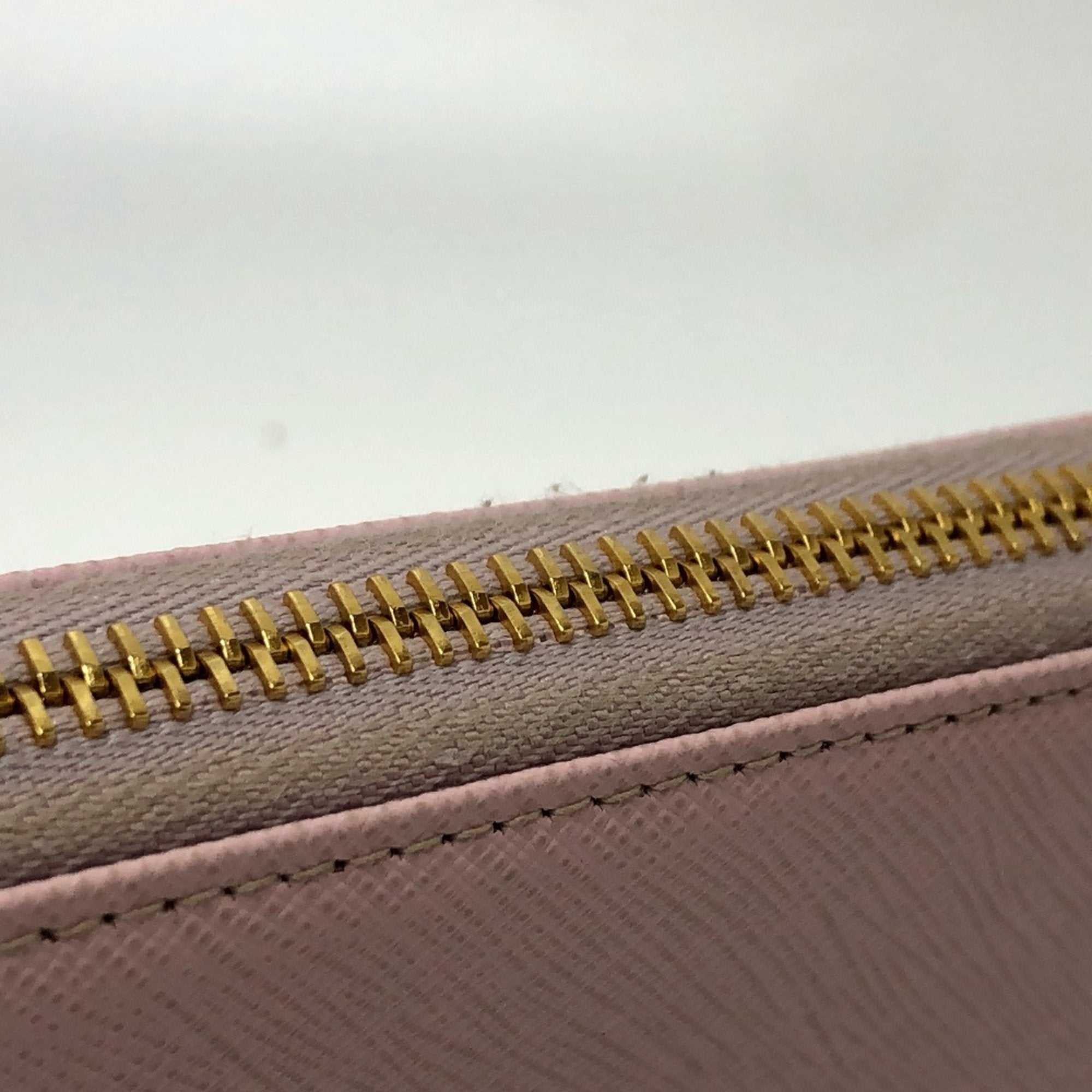 Prada Pink Saffiano Metal Long Wallet (Bi-Fold) (Pre-Owned)