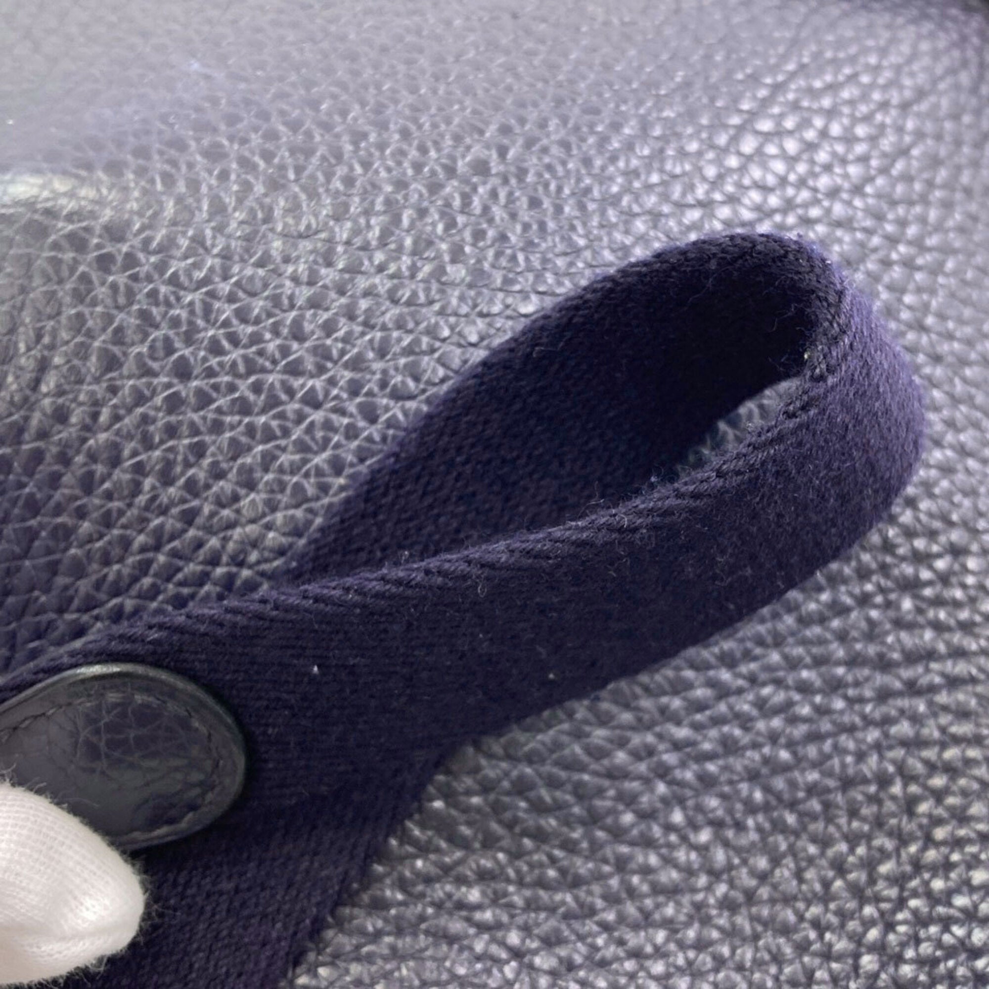 Hermes Navy Shoulder Bag (Pre-Owned)