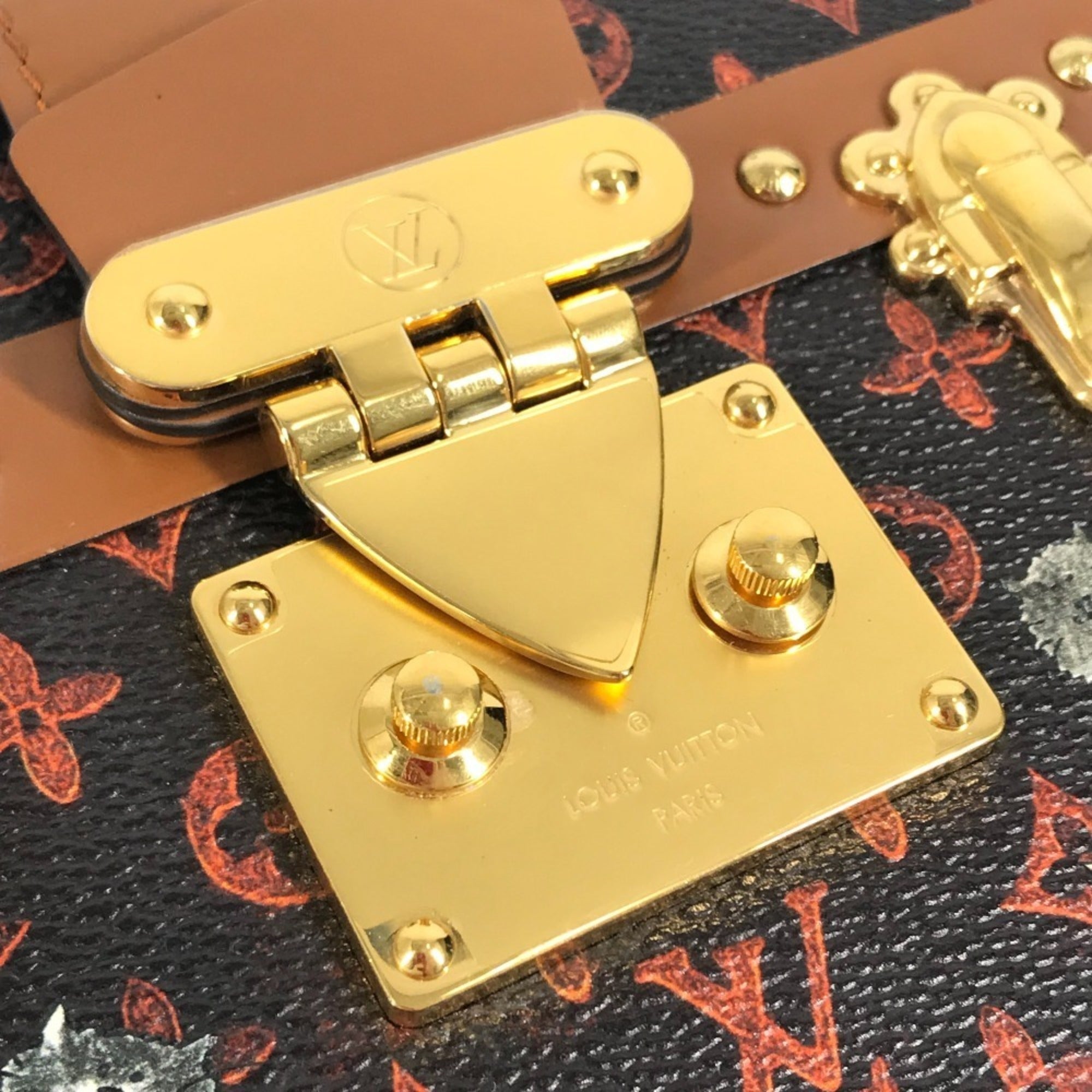 Louis Vuitton Brown Red Color Monogram Canvas Clutch Bag Shoulder Bag (Pre-Owned)