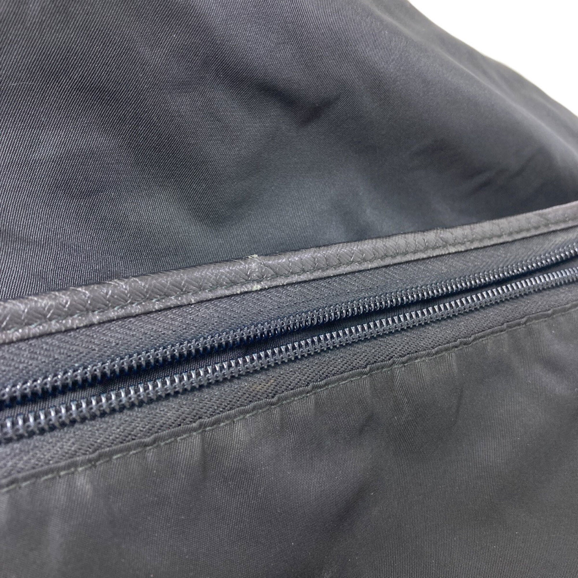 Prada Black Nylon Shoulder Bag (Pre-Owned)