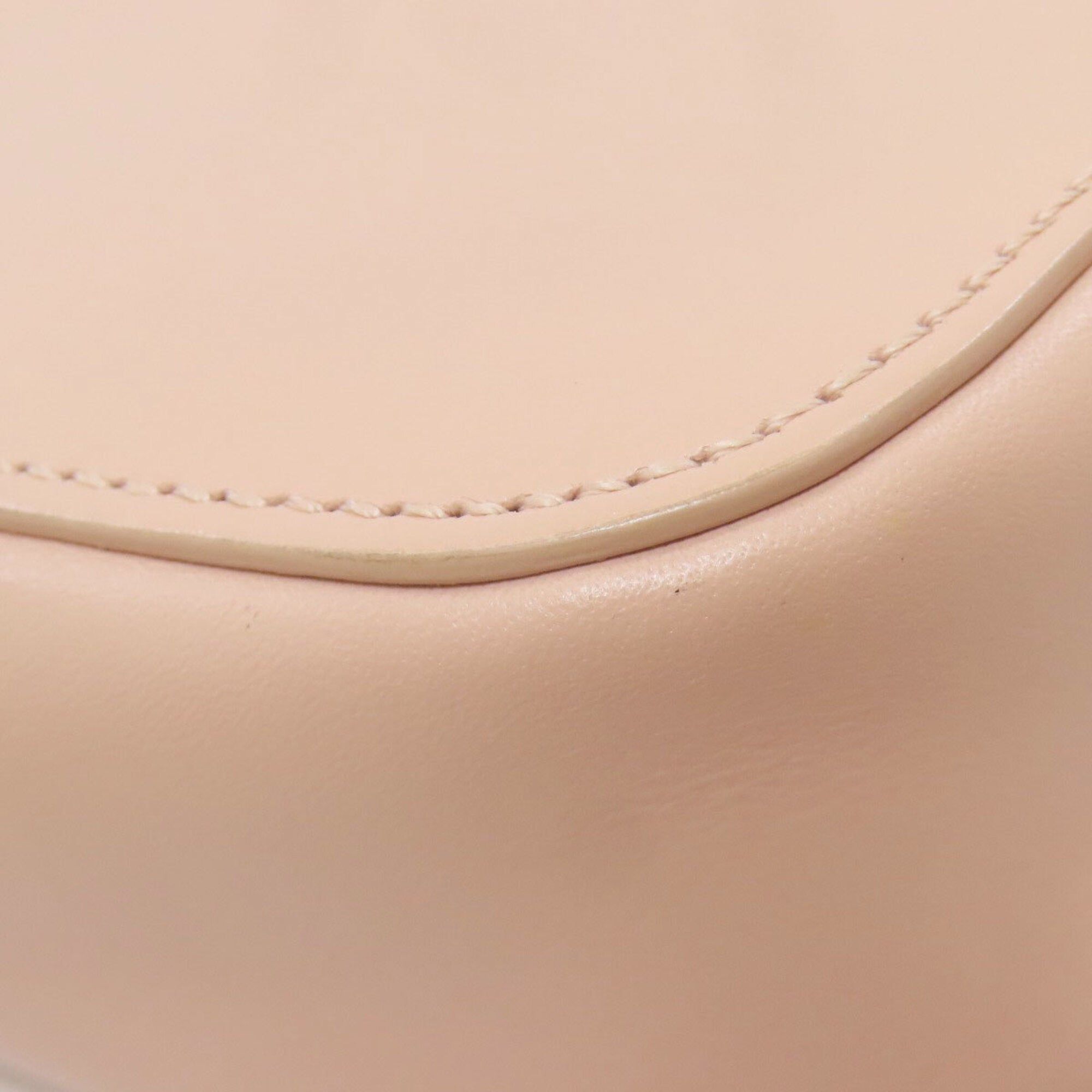 Versace Pink Leather Shoulder Bag (Pre-Owned)