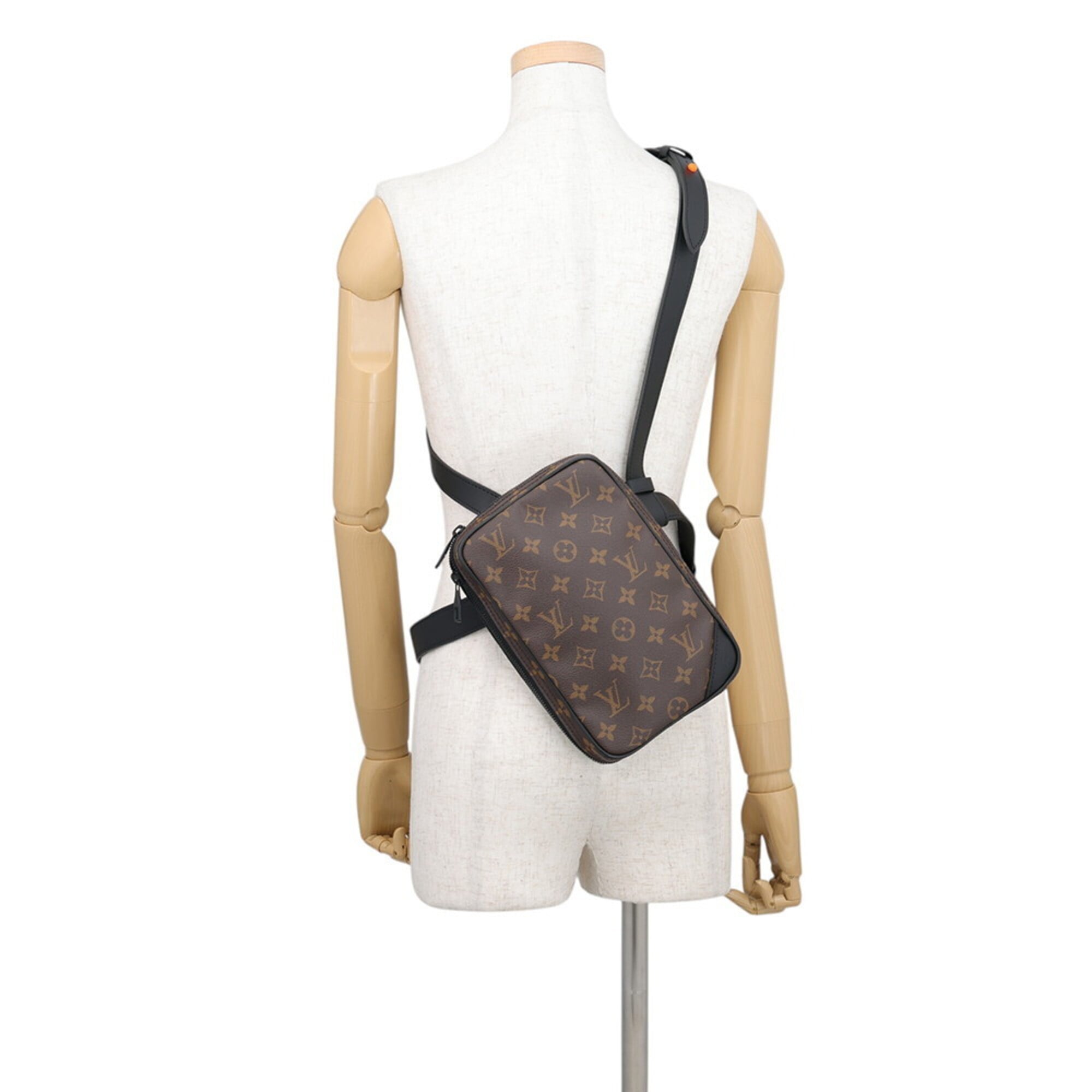 Louis Vuitton Monogram Black Monogram Noir Monogram Handbag Sling Bag (Pre-Owned)