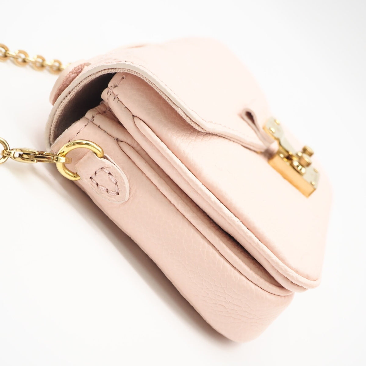 Louis Vuitton Pink Leather Shoulder Bag (Pre-Owned)