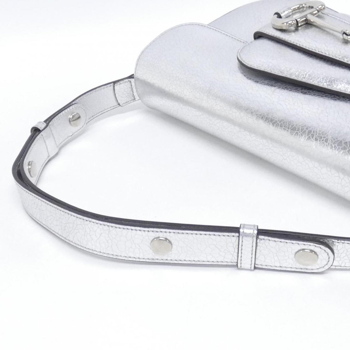 Gucci Silver Leather Shoulder Bag (Pre-Owned)