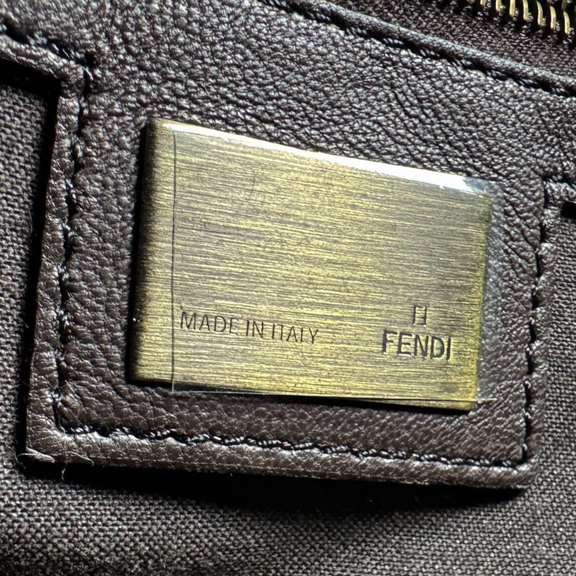 Fendi Brown Leather Shoulder Bag (Pre-Owned)