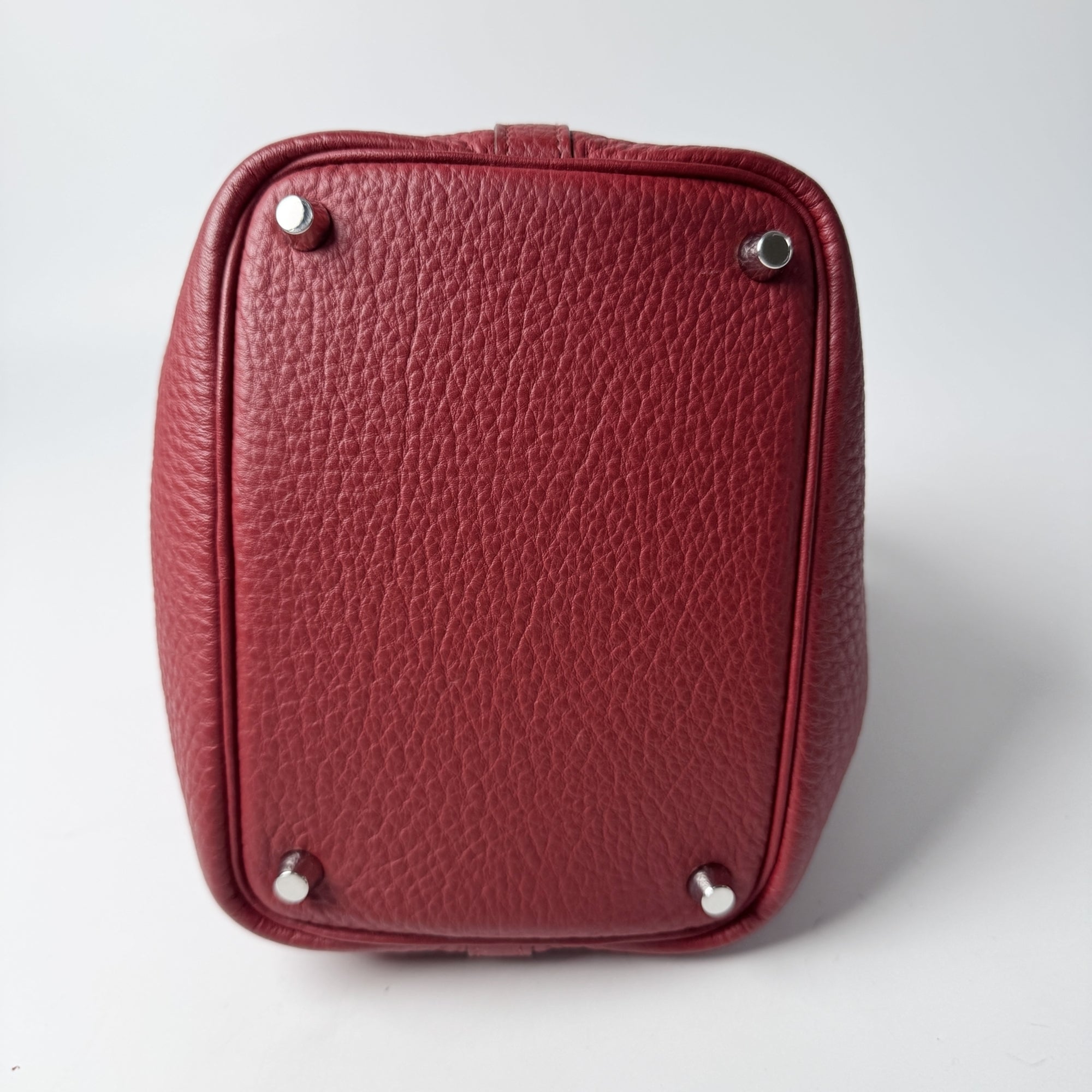 Hermes Rouge H Taurillon Clemence Leather Handbag (Pre-Owned)