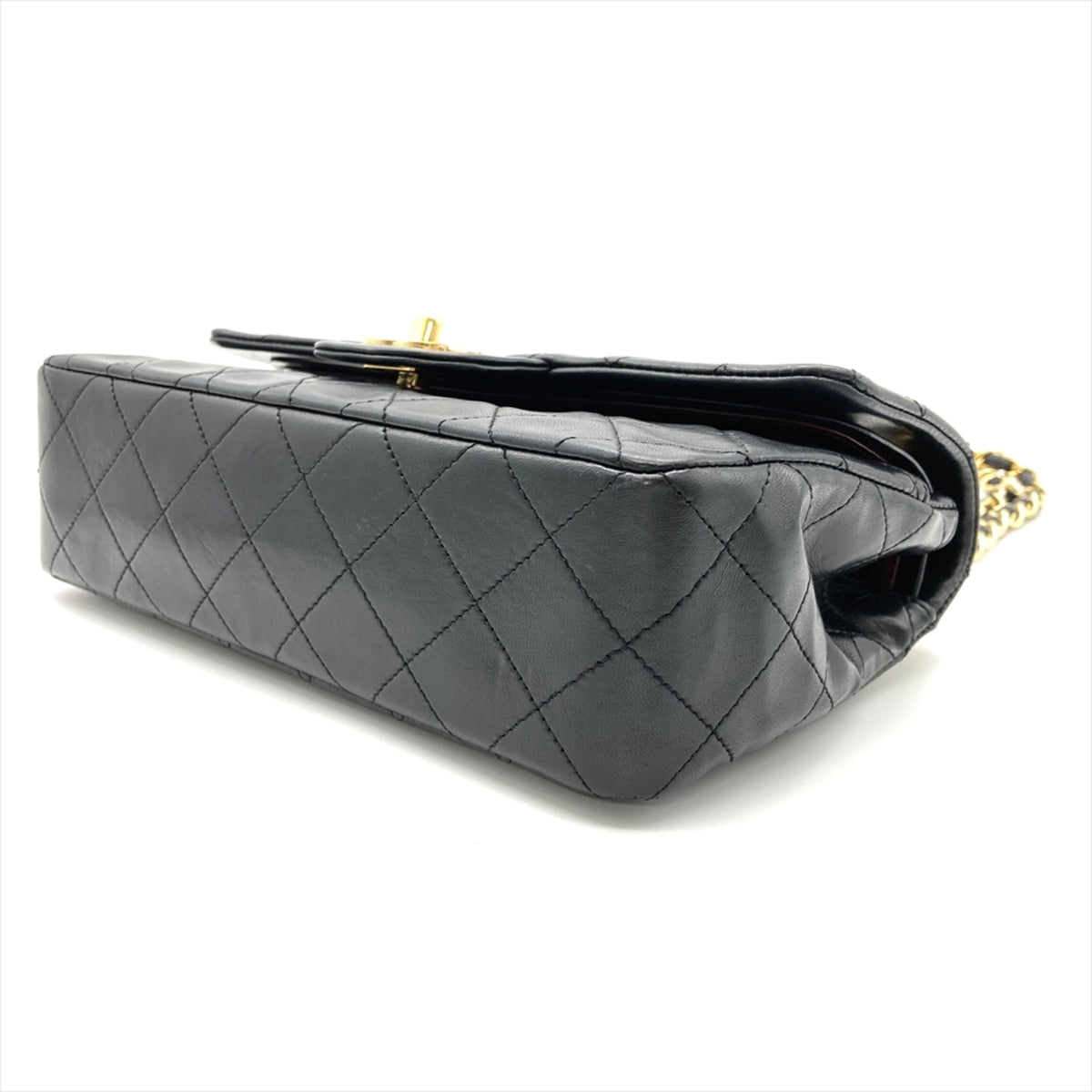 Chanel Black Shoulder Bag (Pre-Owned)