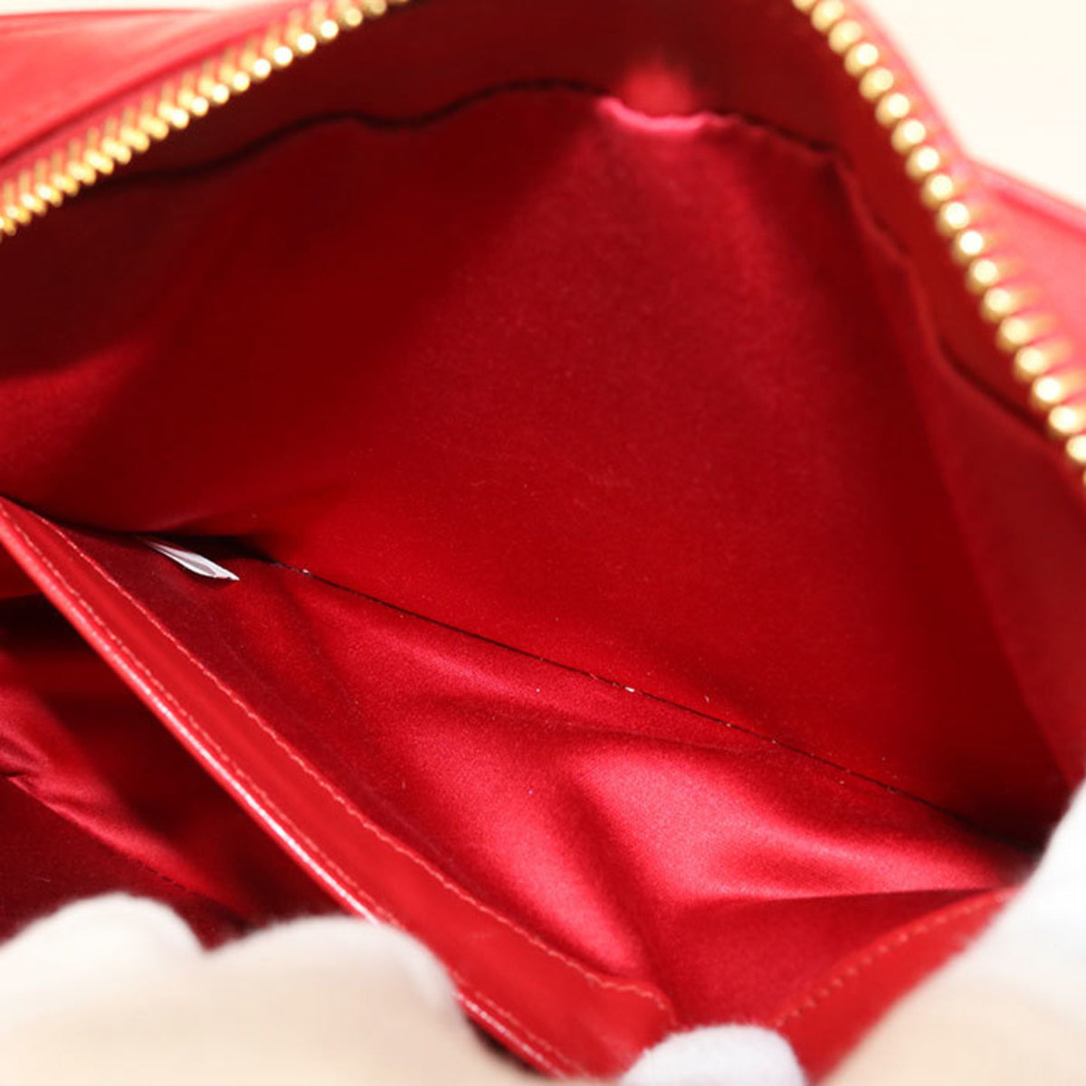 Miu Miu Red Color Leather Shoulder Bag (Pre-Owned)