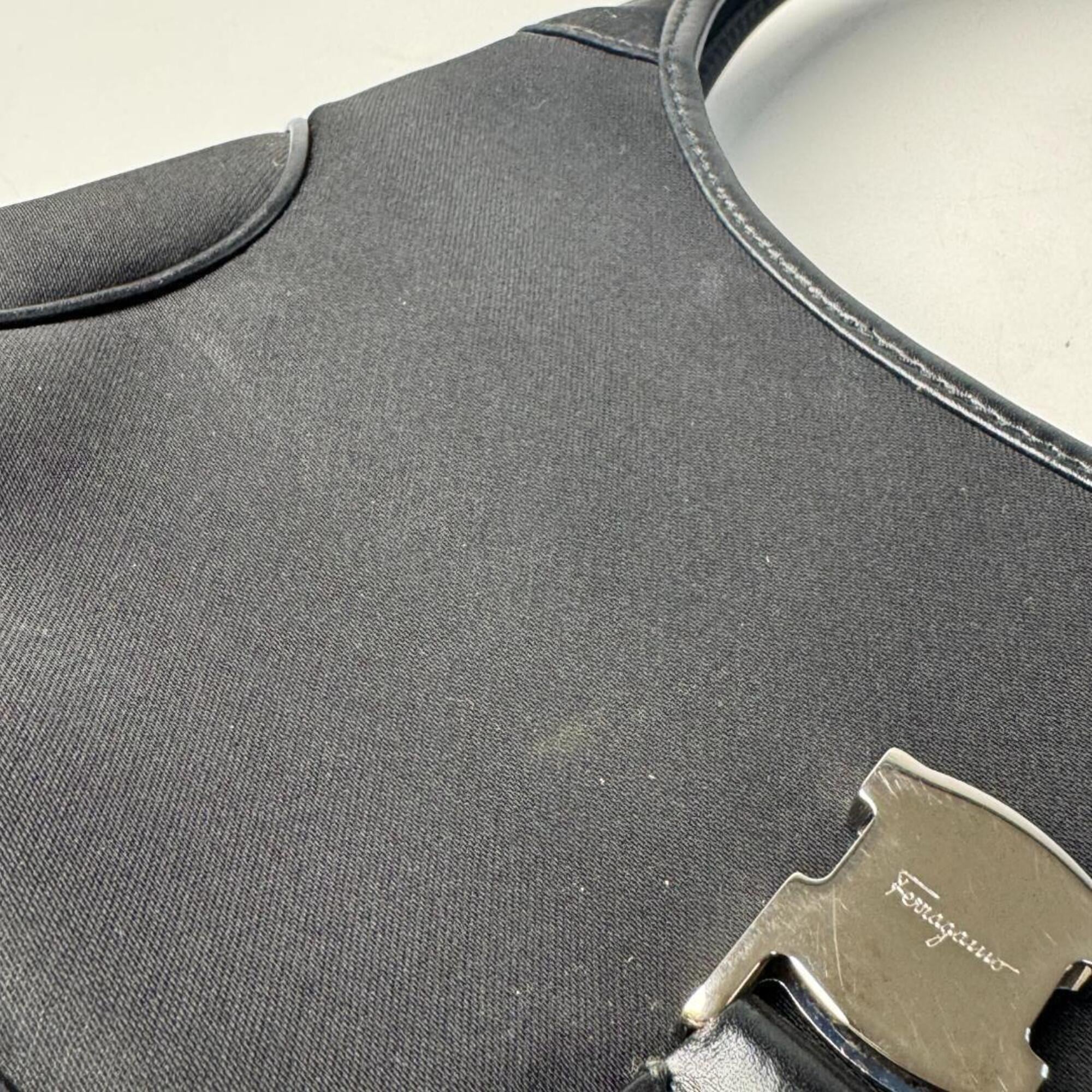 Salvatore Ferragamo Black Nylon Handbag (Pre-Owned)
