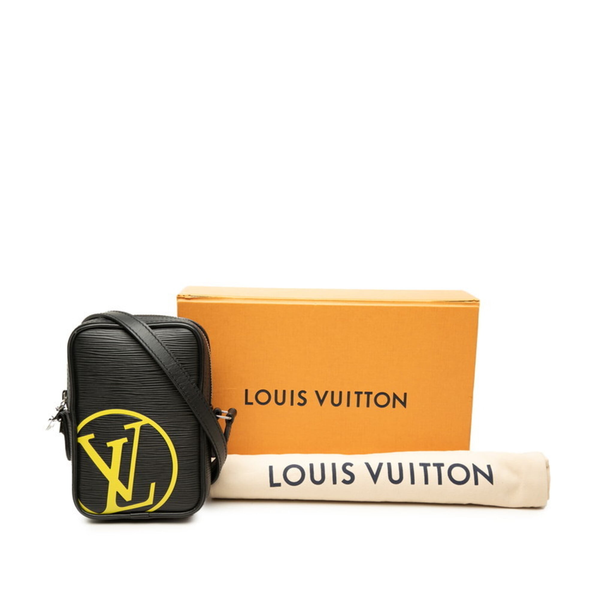 Louis Vuitton Epi Black Noir Leather Shoulder Bag (Pre-Owned)
