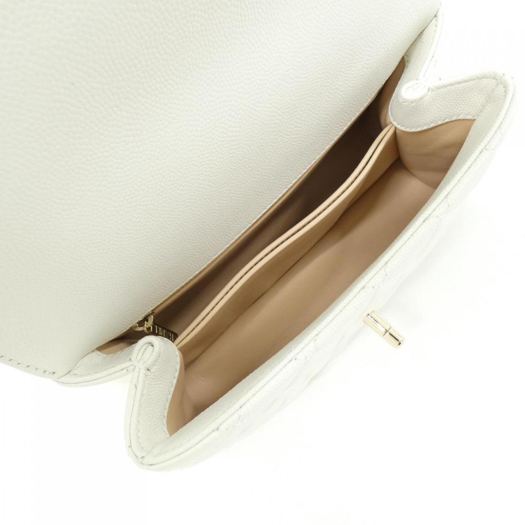 Chanel White Grained Calfskin Handbag (Pre-Owned)