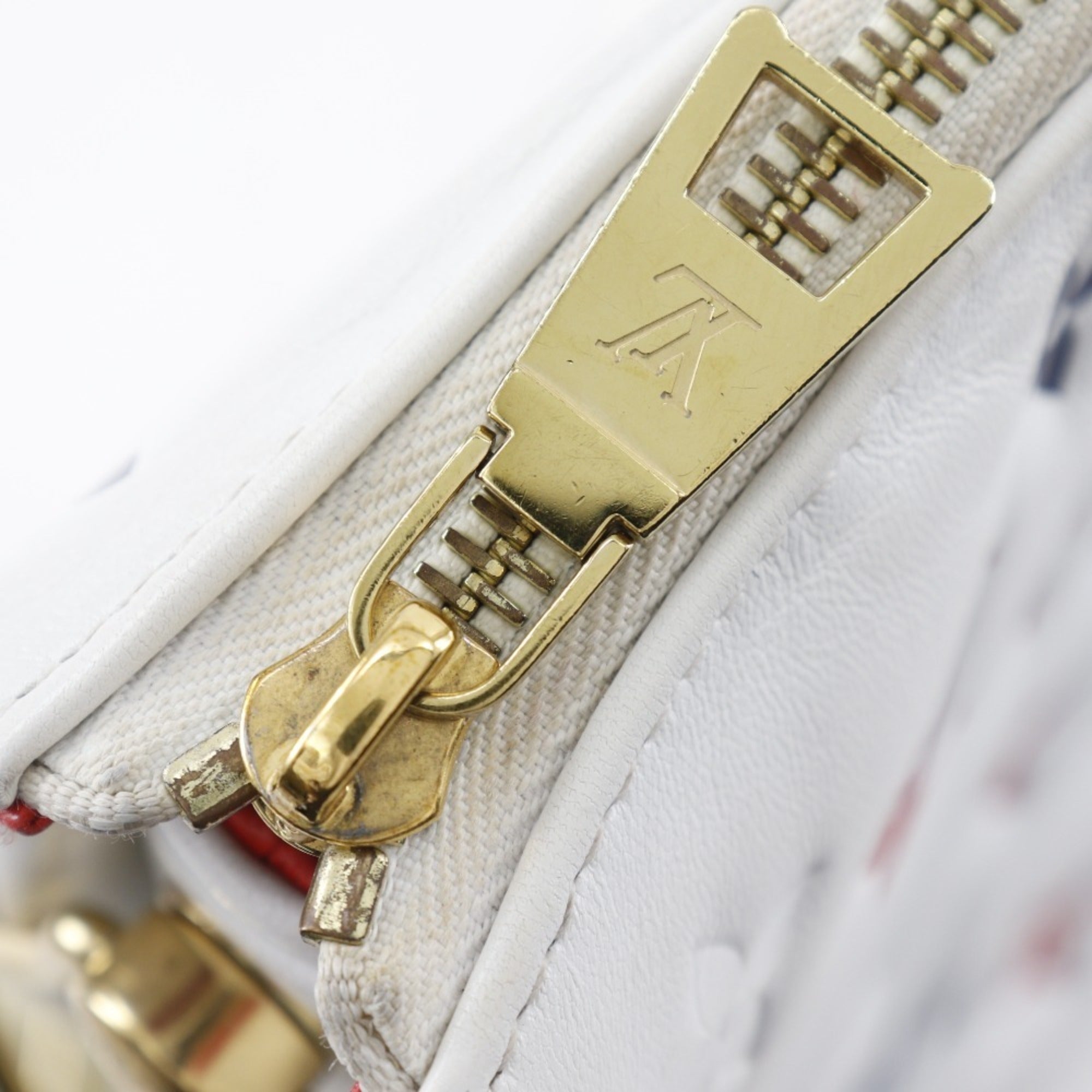 Louis Vuitton Navy Red Color White Leather Shoulder Bag (Pre-Owned)