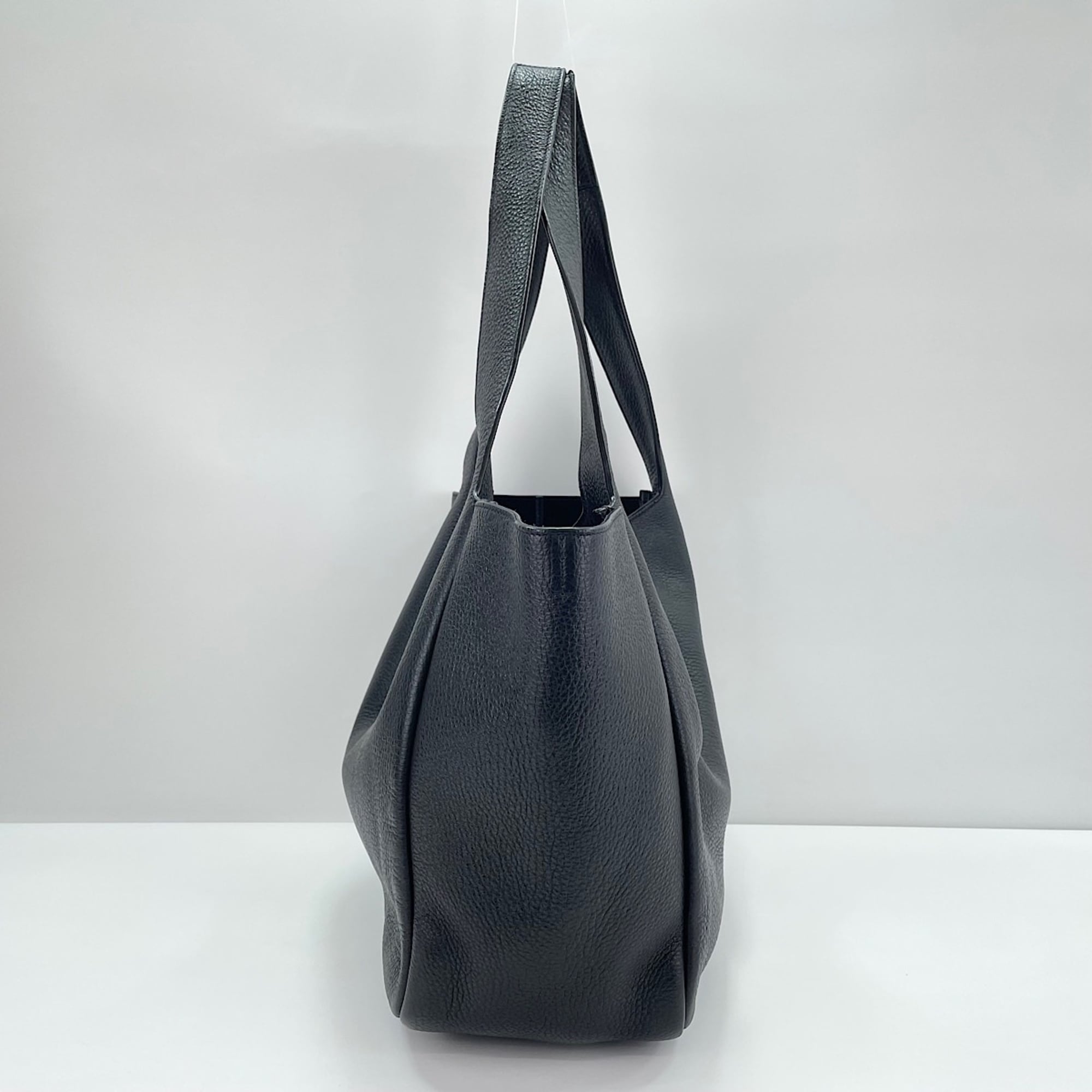Yves Saint Laurent Cassandre Black Tote Bag (Pre-Owned)