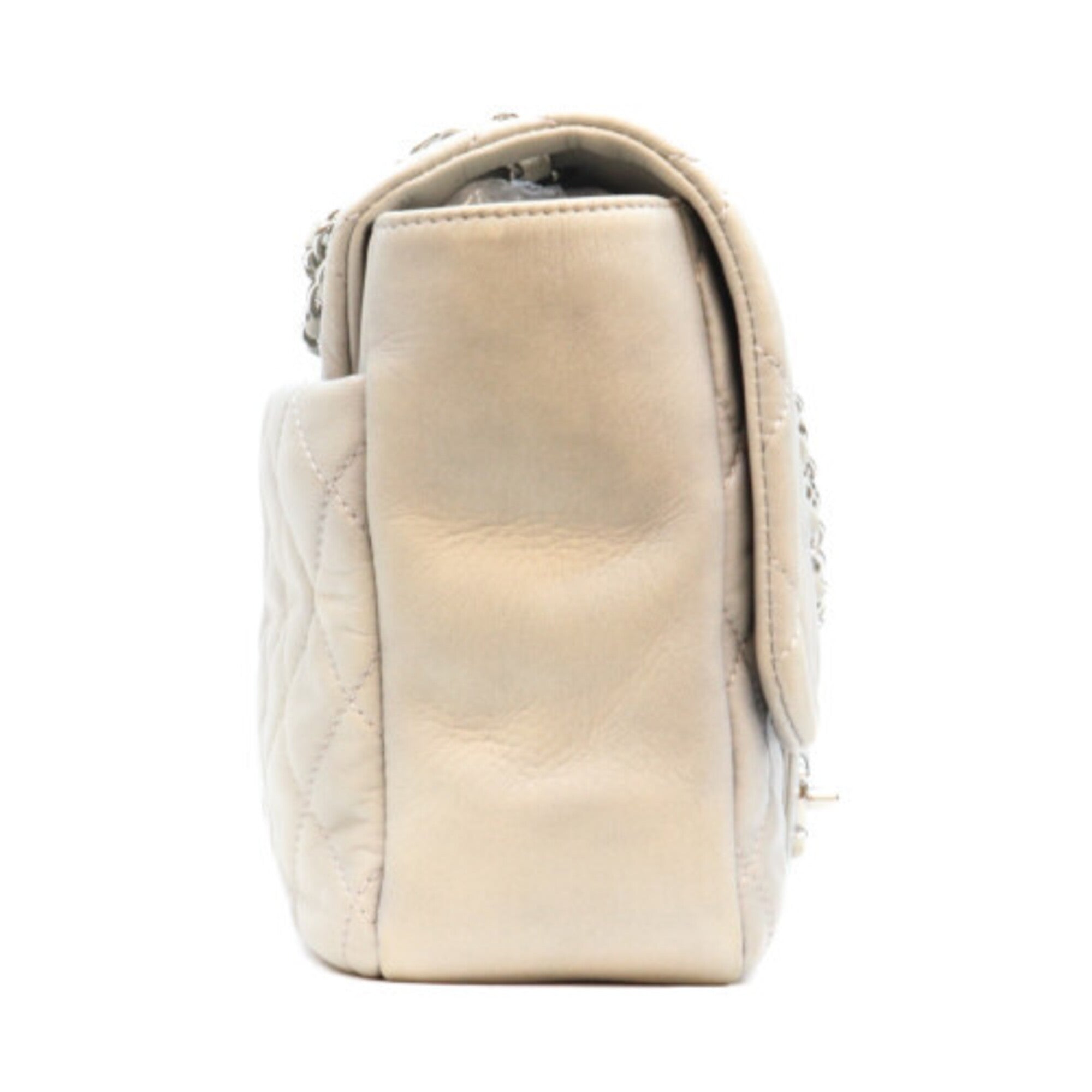 Chanel Gray Leather Shoulder Bag (Pre-Owned)