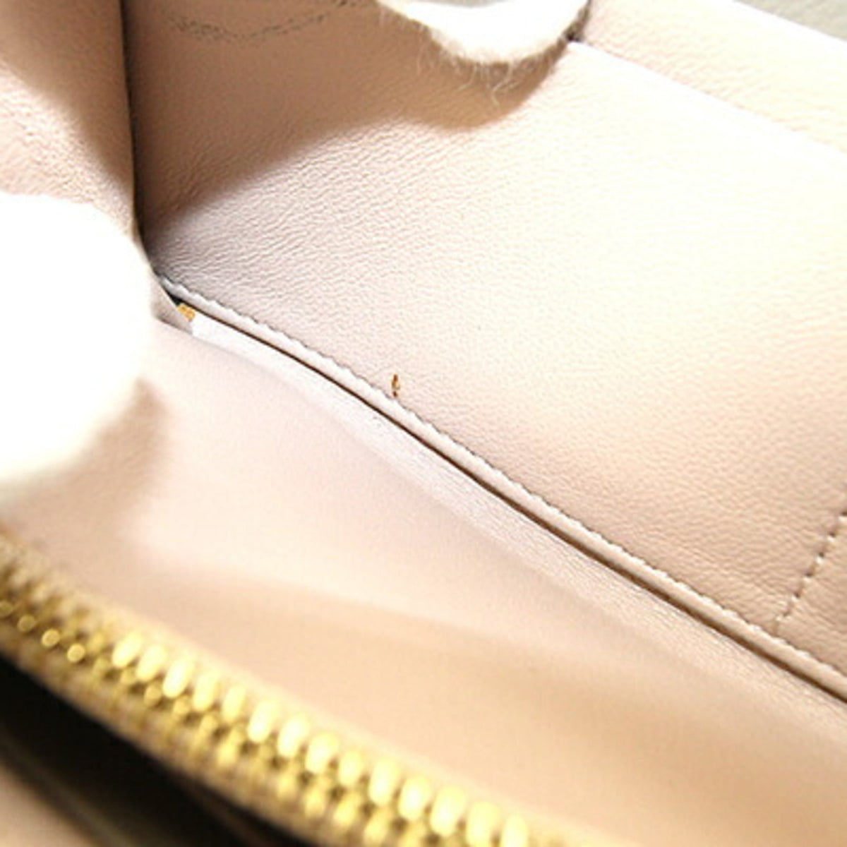 Chloé