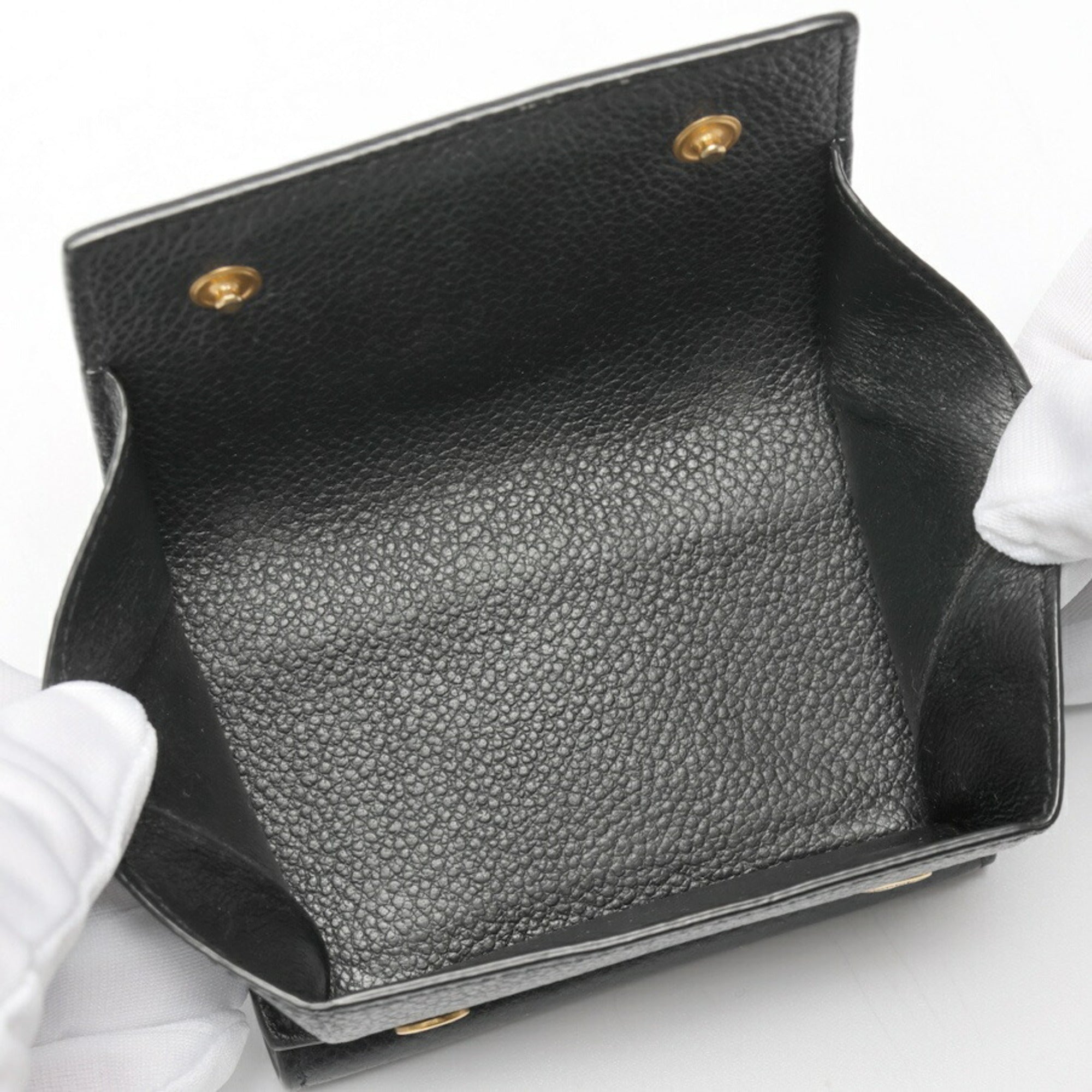 Saint Laurent Black Leather Wallet (Tri-Fold) (Pre-Owned)